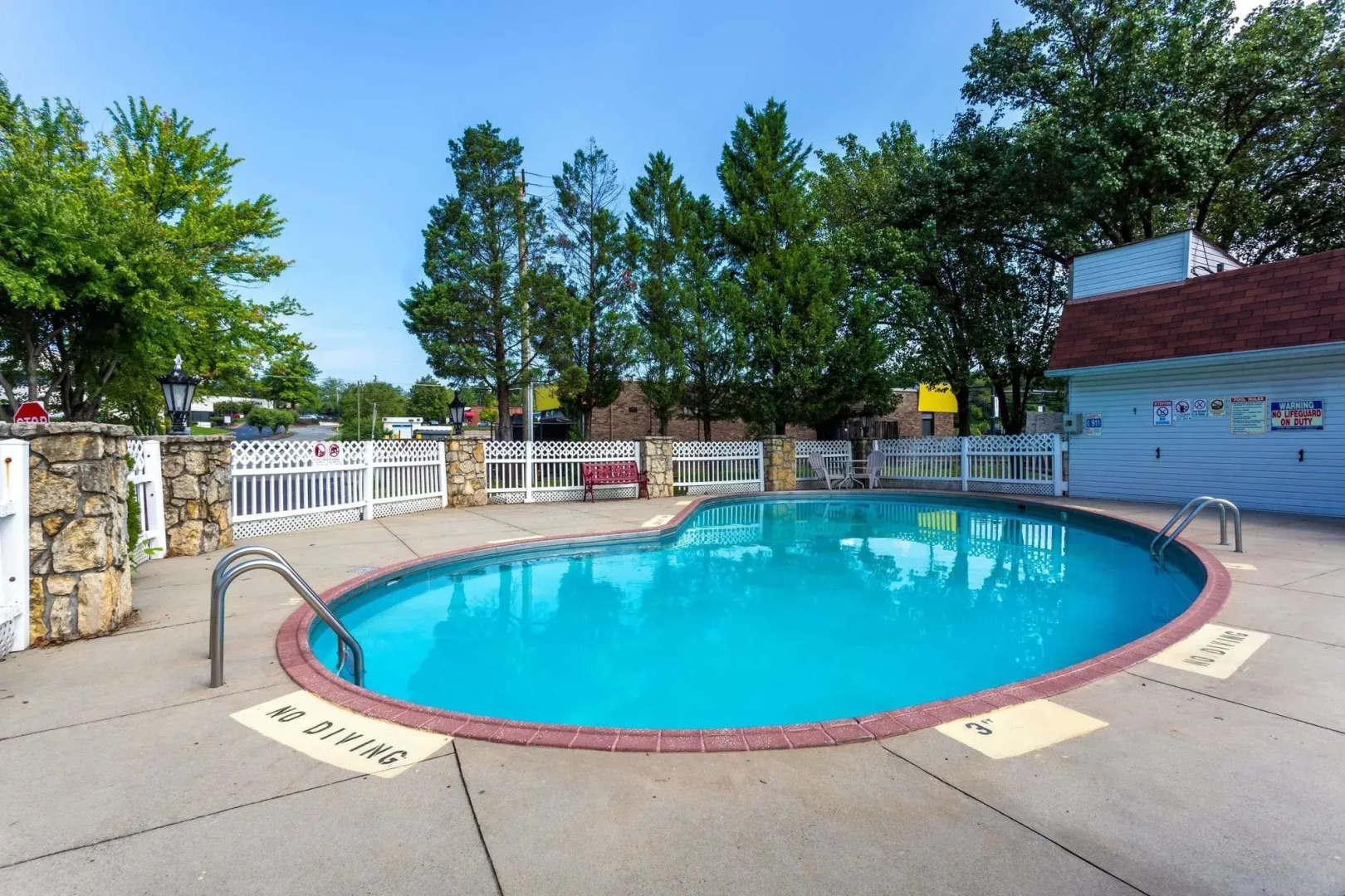 Knights Inn - Norcross, GA