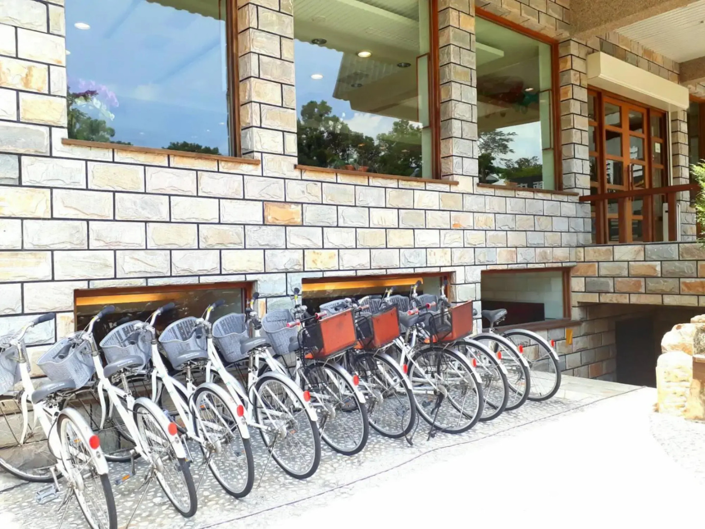 Hua Ge Hot Spring Hotel