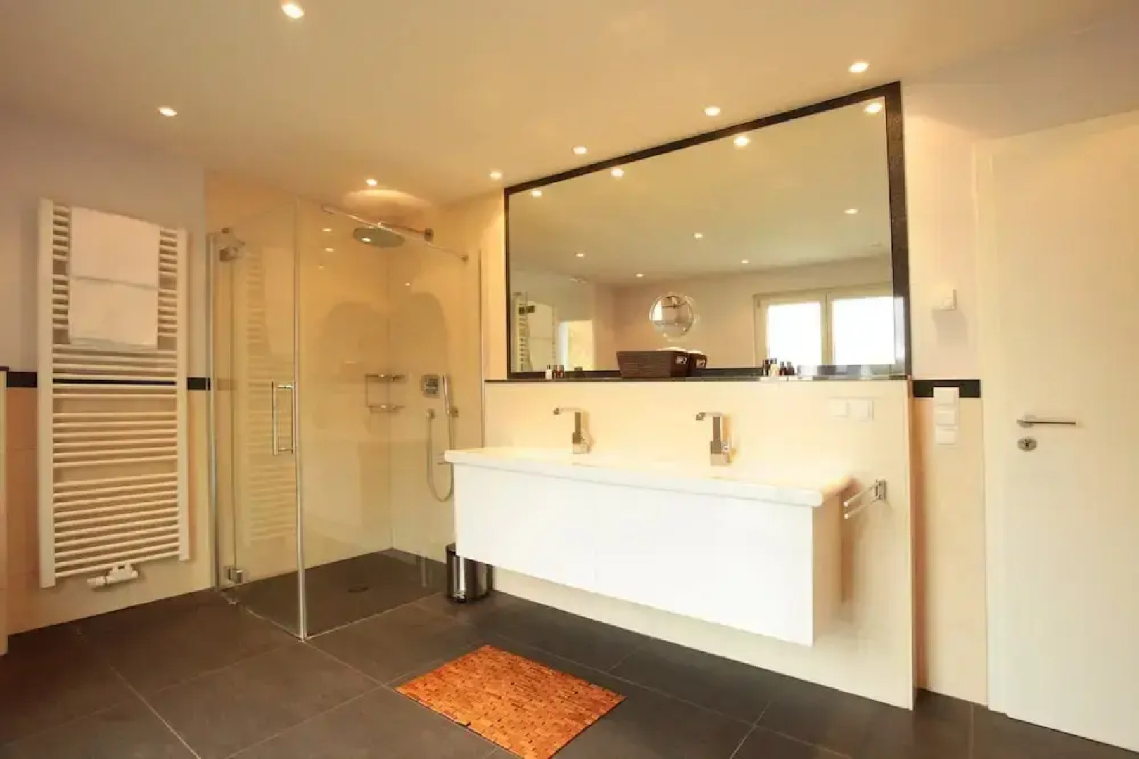 Lamex Inn Hotel And Restaurant