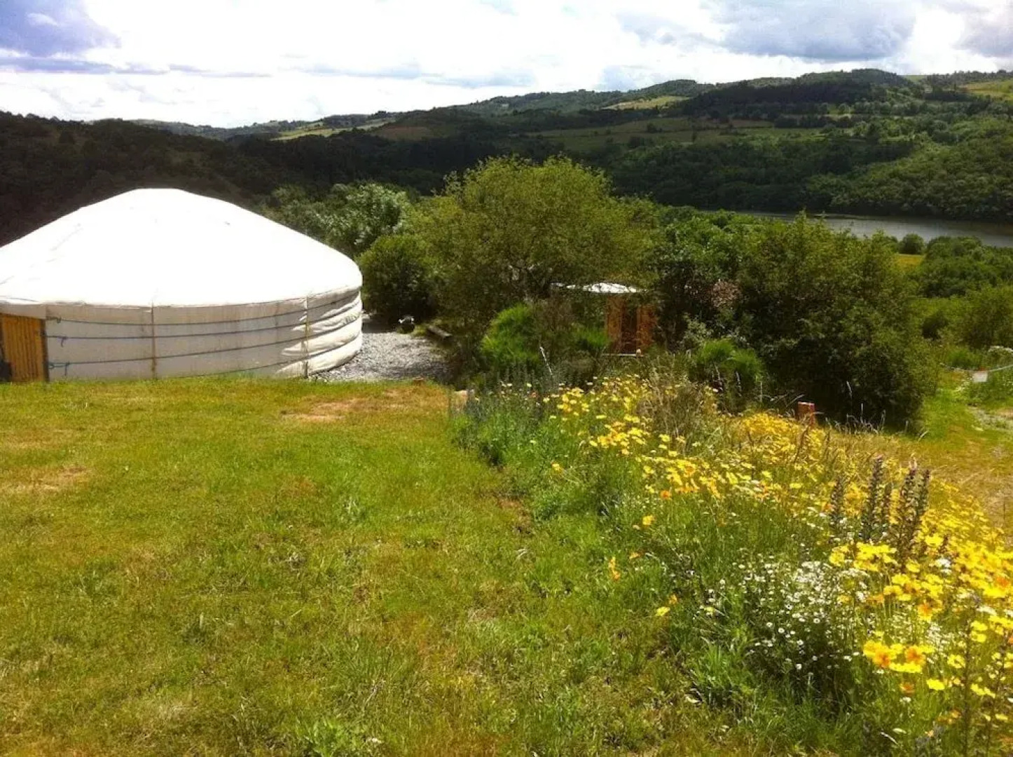 Yourtes - La Ferme de la Source