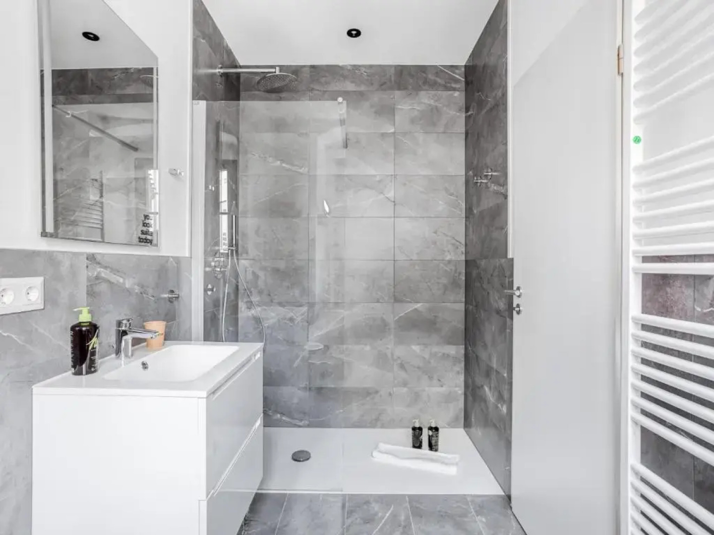 Limehome Zwickau Hauptmarkt