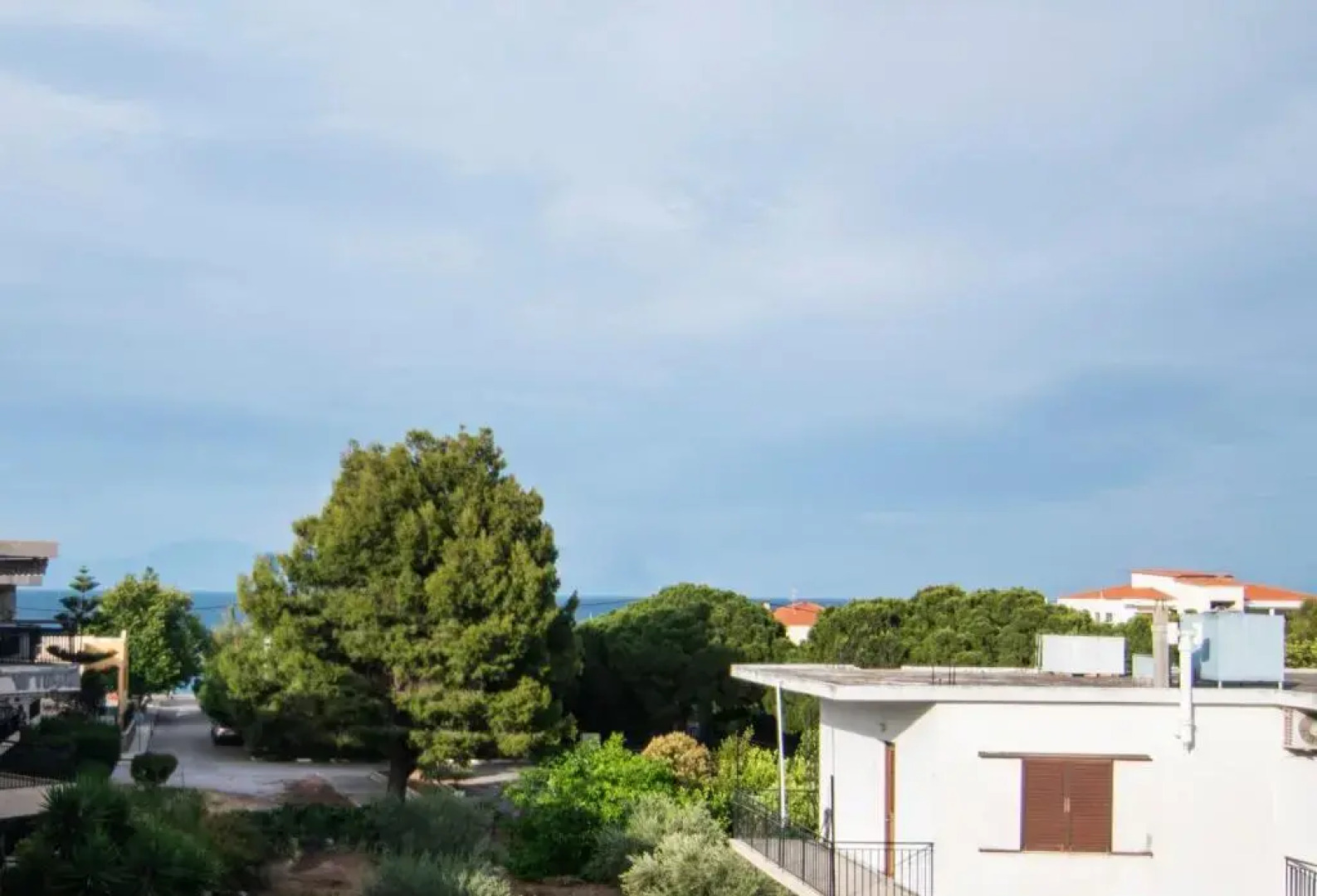 Akrata's Elegant Luxury Suite