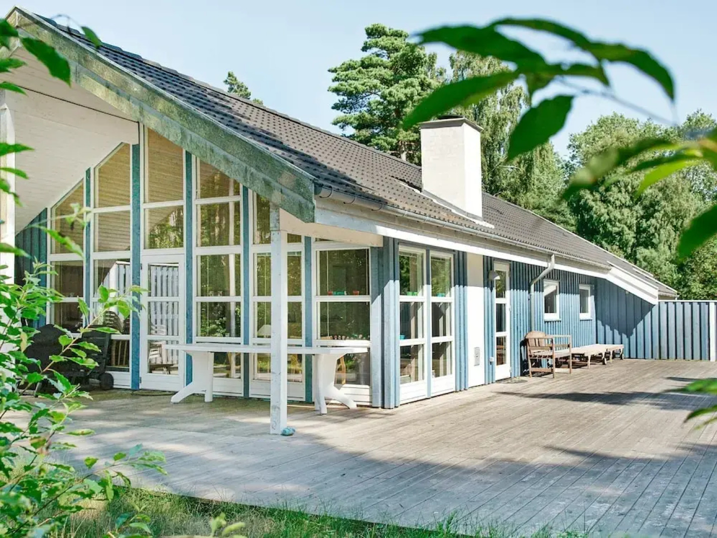 Spacious Holiday Home With Sauna in Aakirkeby