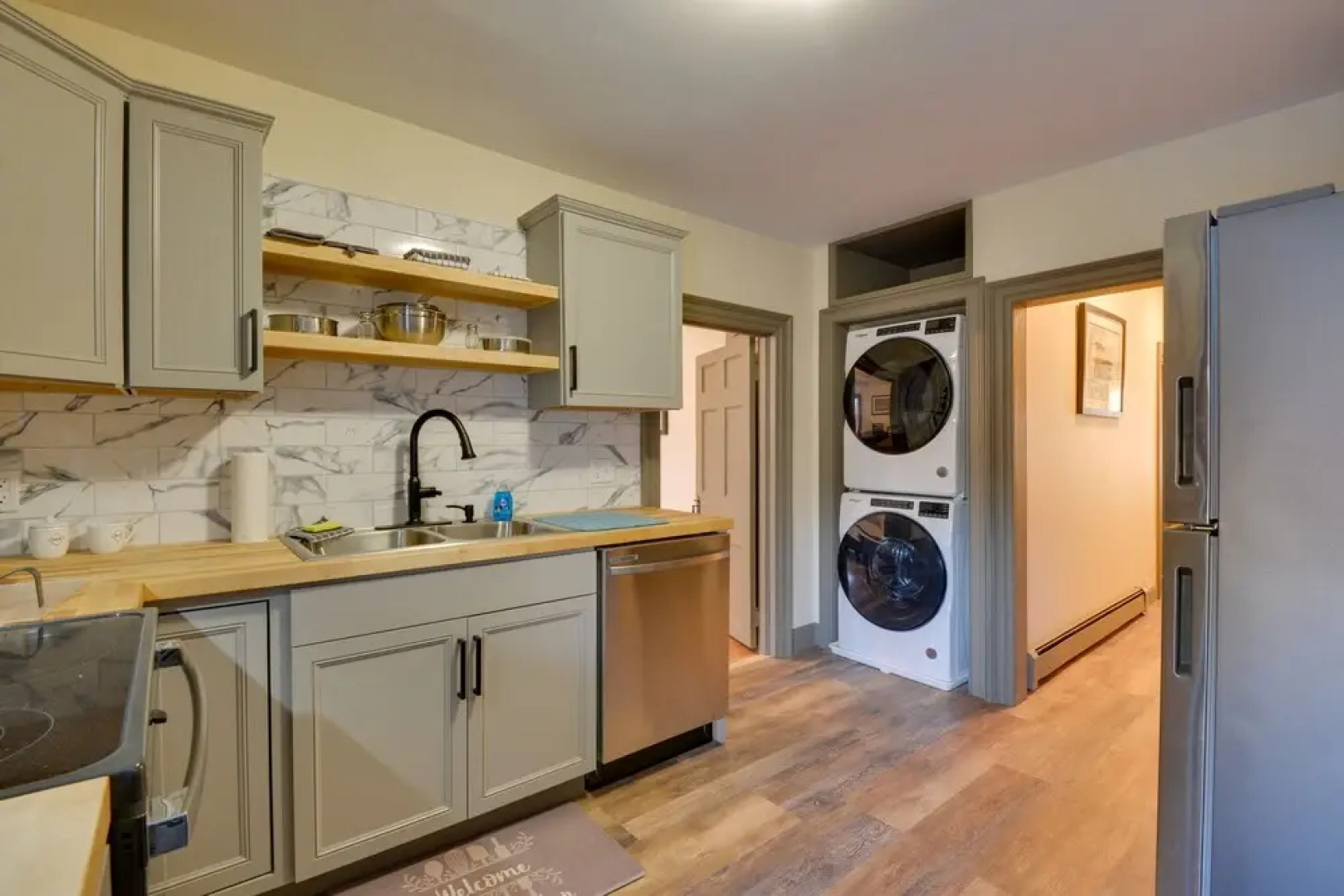 Sackets Harbor Apartment, Walk to Lake Ontario!