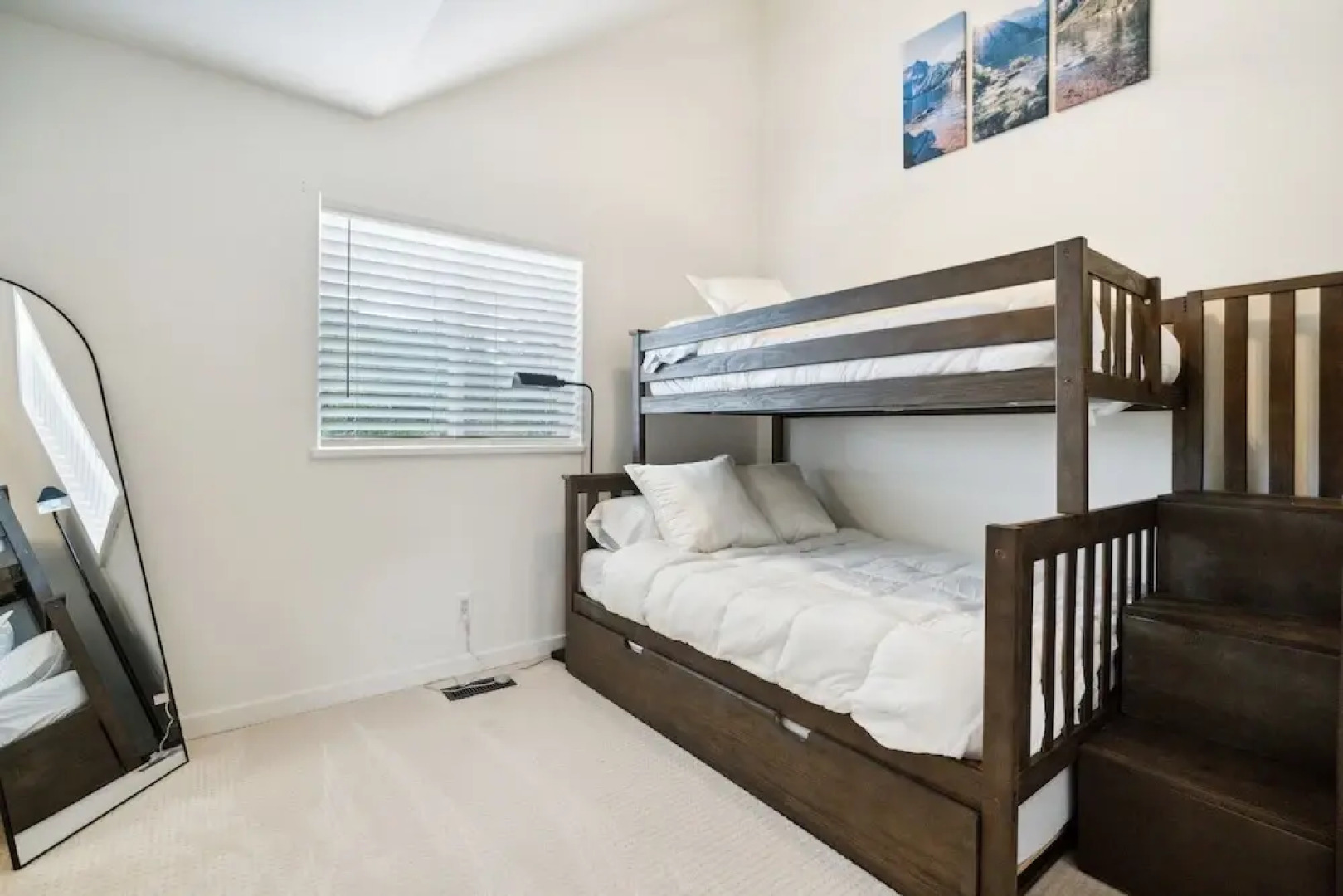 Tranquil Mountain Retreat Scenic Views & Hot Tub 4 Bedroom Home by RedAwning