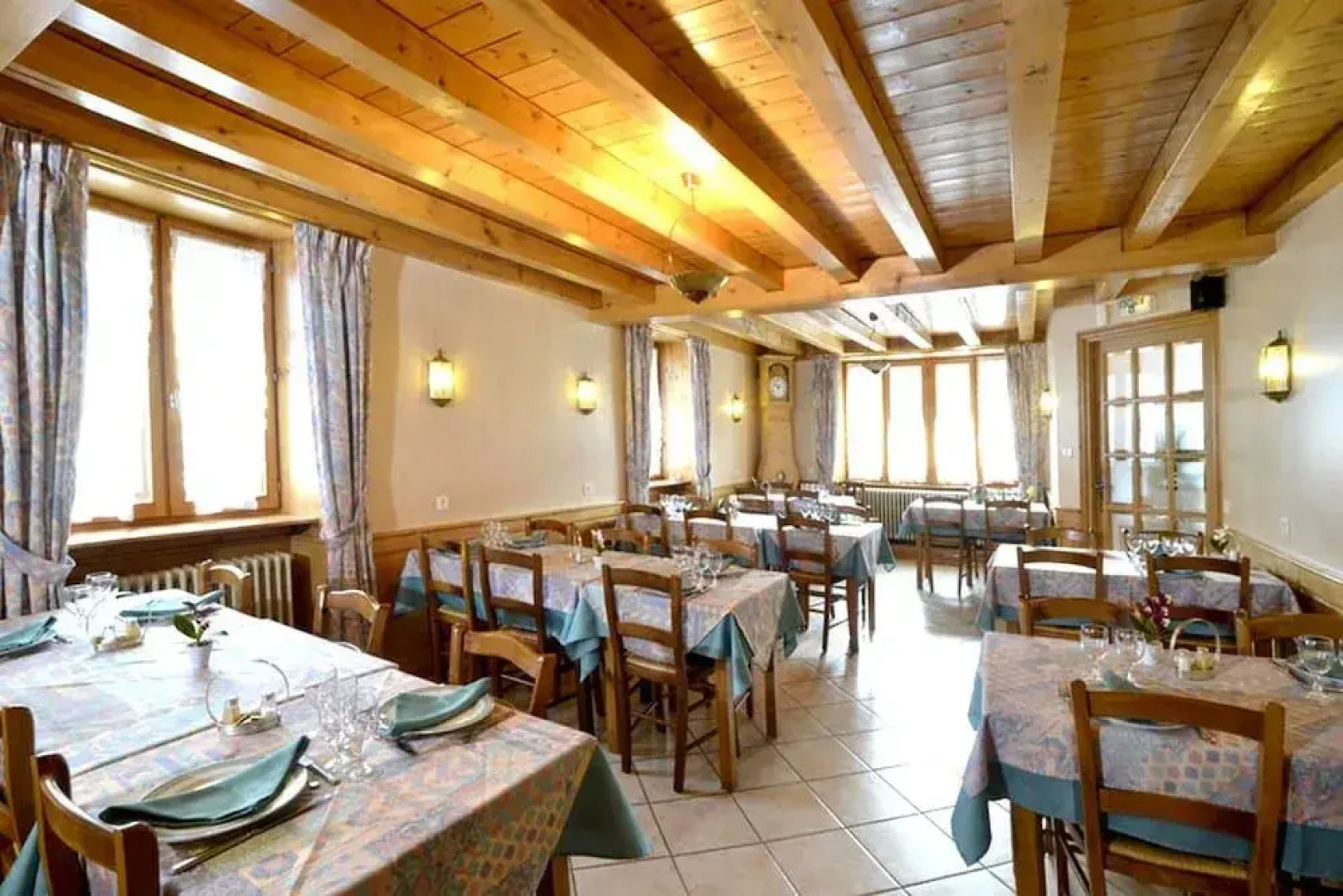 Logis Hôtel Les Bruyères