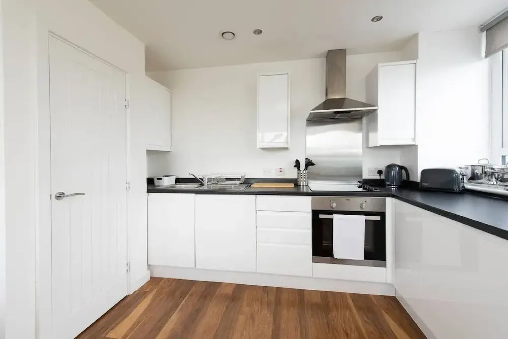 Bright and Homely 2BR Flat in Old Trafford