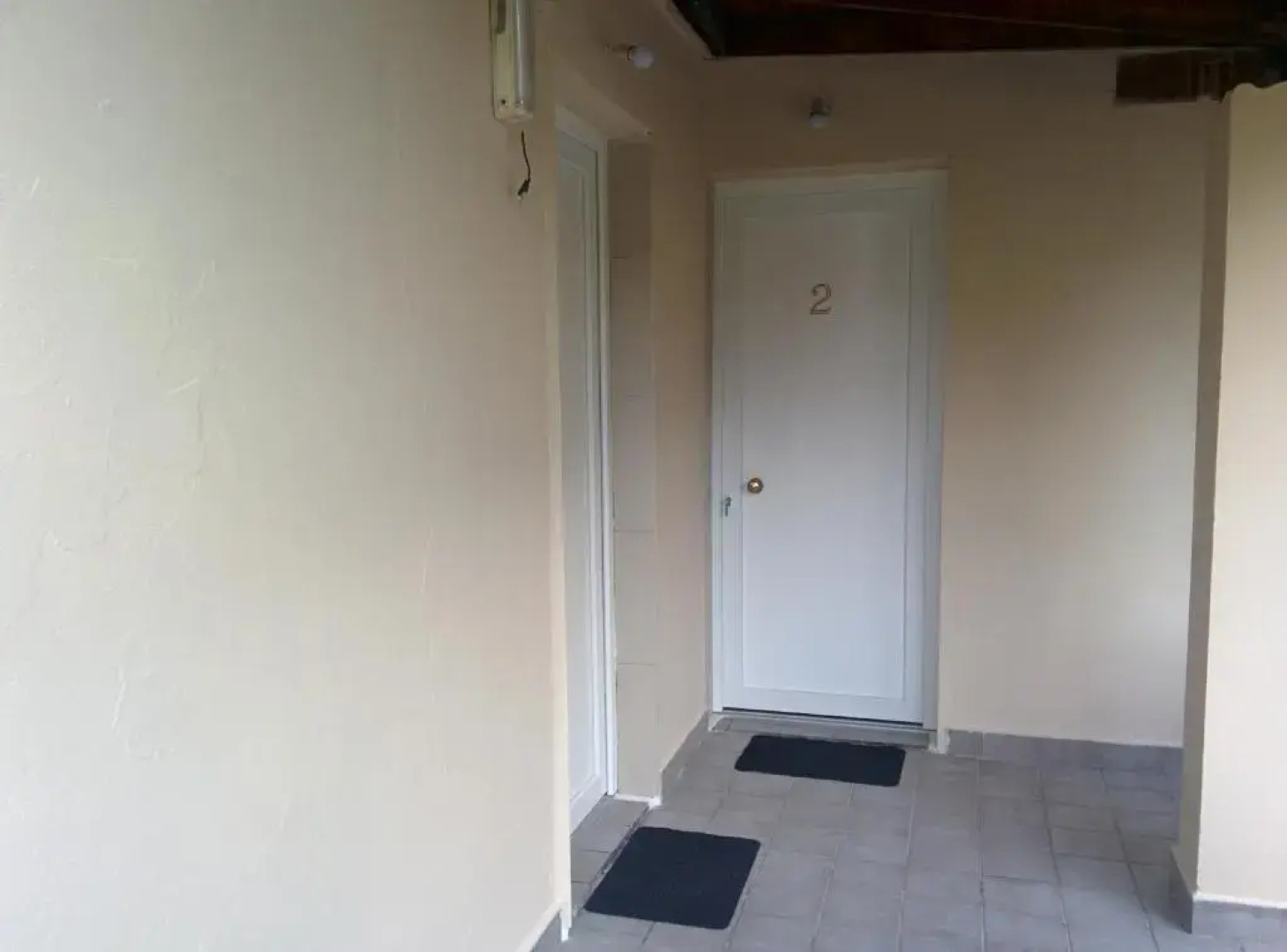 Varagoulis Giannis & Lenas Apartments