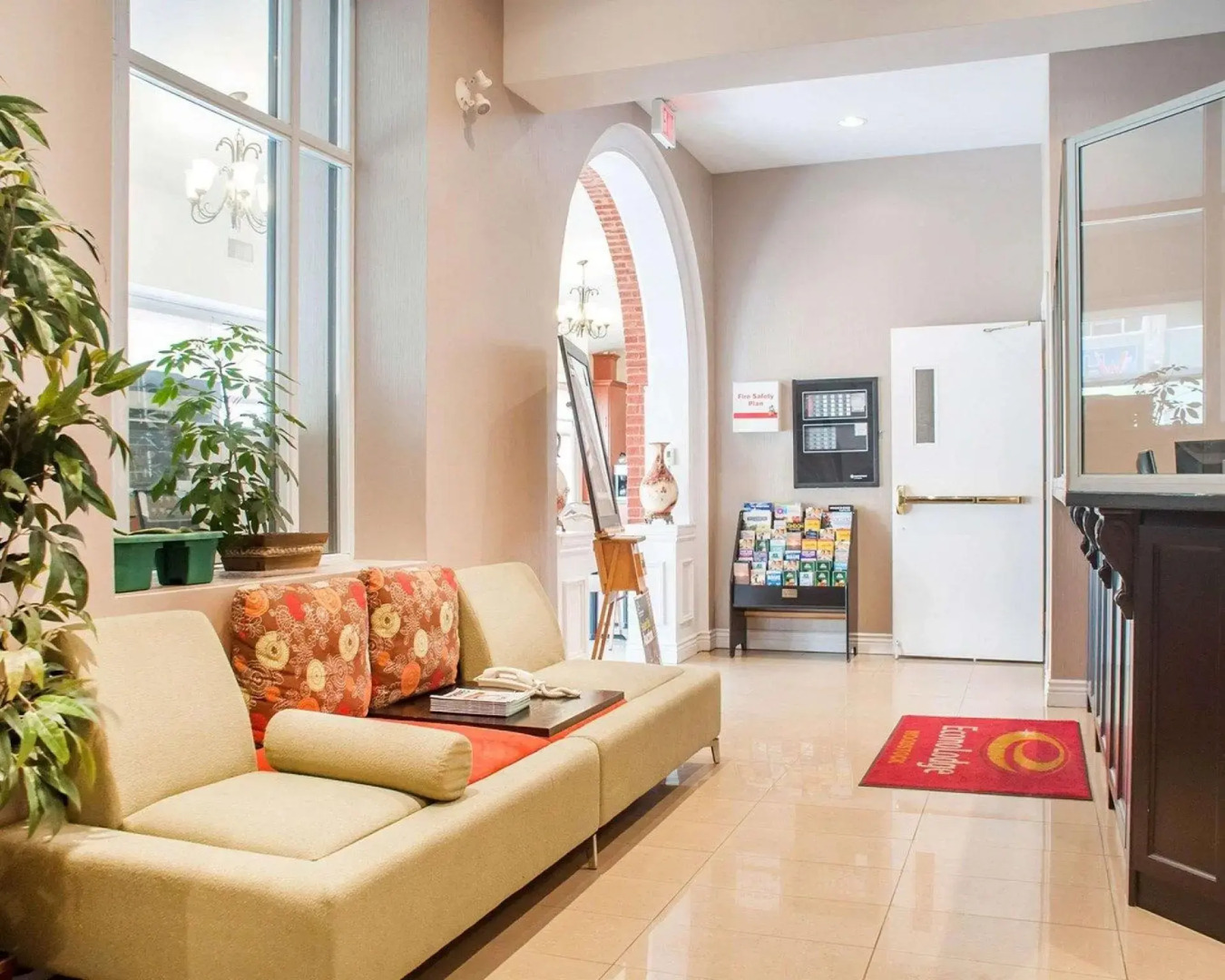 Woodstock Inn and Suites