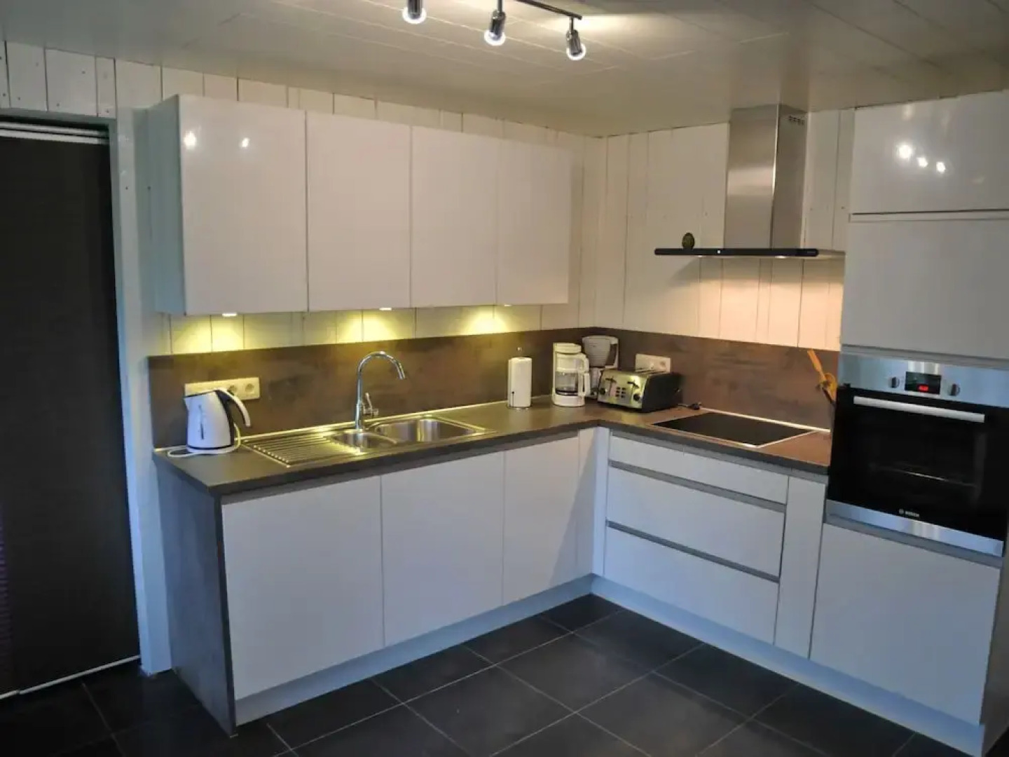 Cosy And Comfortable Village House With Sunny Garden In The Village Of Erezee