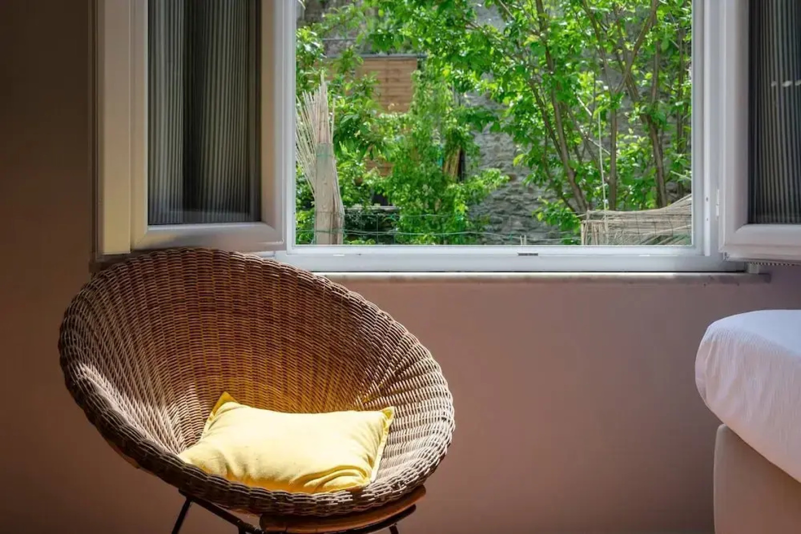 JOIVY Pretty House in Vernazza Yard Apartment