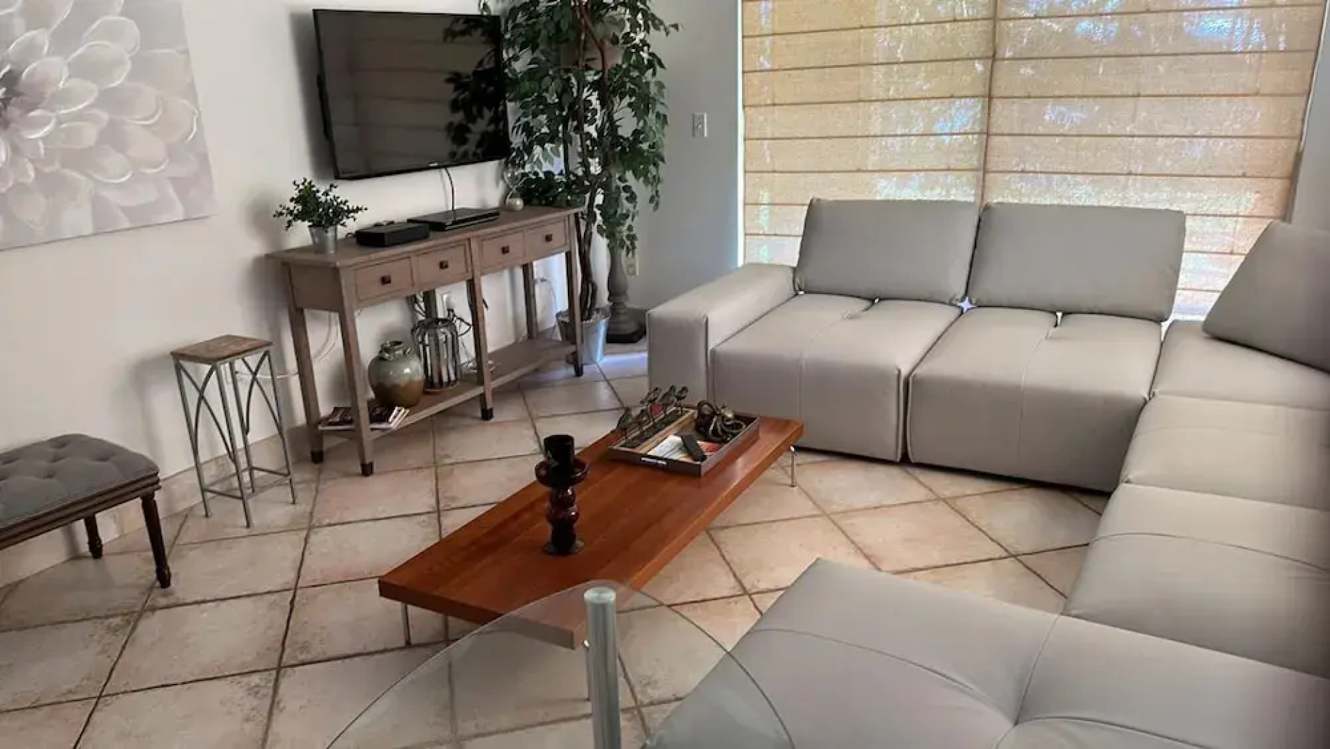 Wonderful 3 Bedroom Condo in the Heart of Aventura