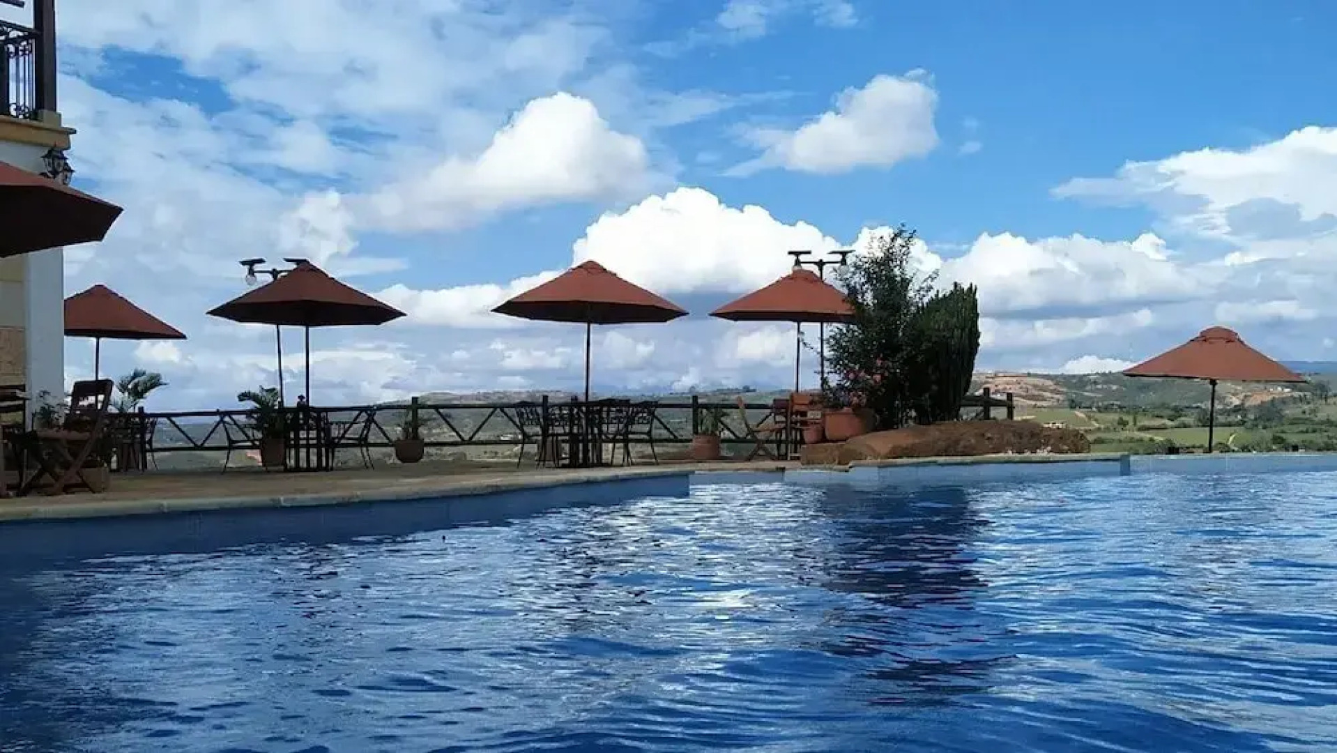 Hotel Las Rocas Resort