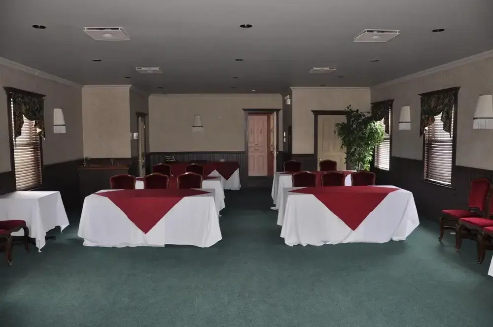 Auberge Lakeview Inn