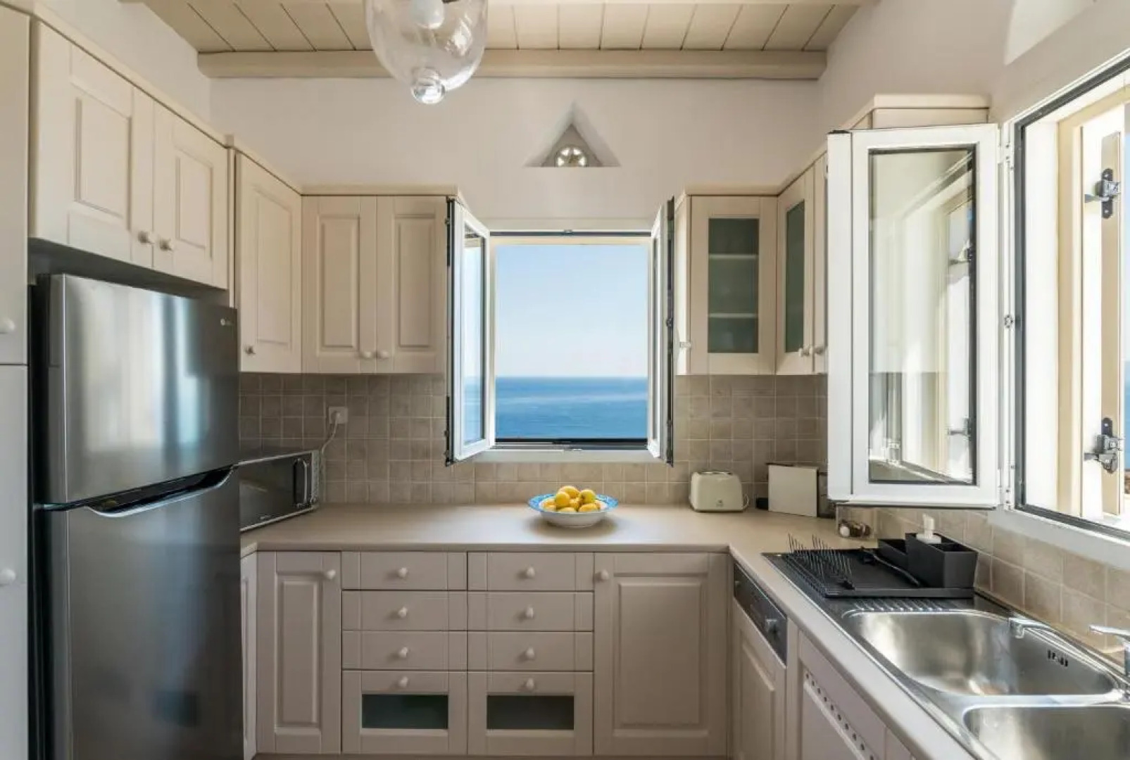 La Chapelle Ouest in Tinos