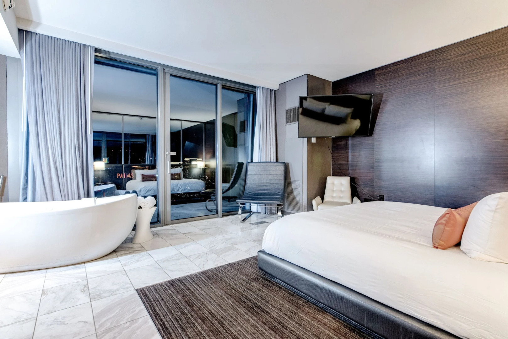 StripViewSuites at Palms Place