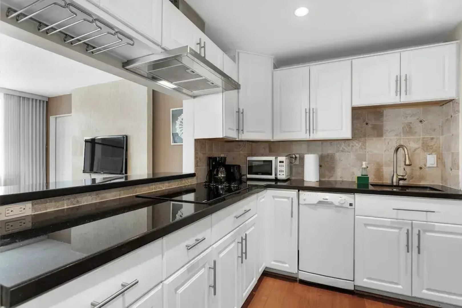 Bay Harbor Sunset Two Bedrooms Apt