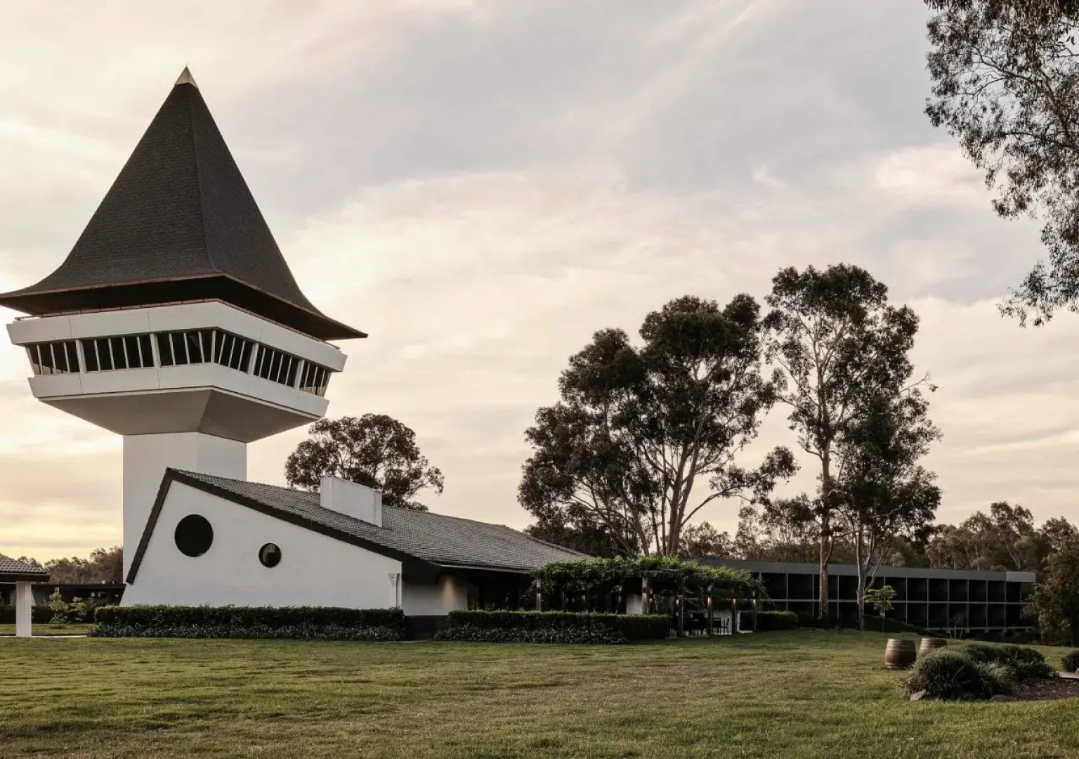 Mitchelton Hotel