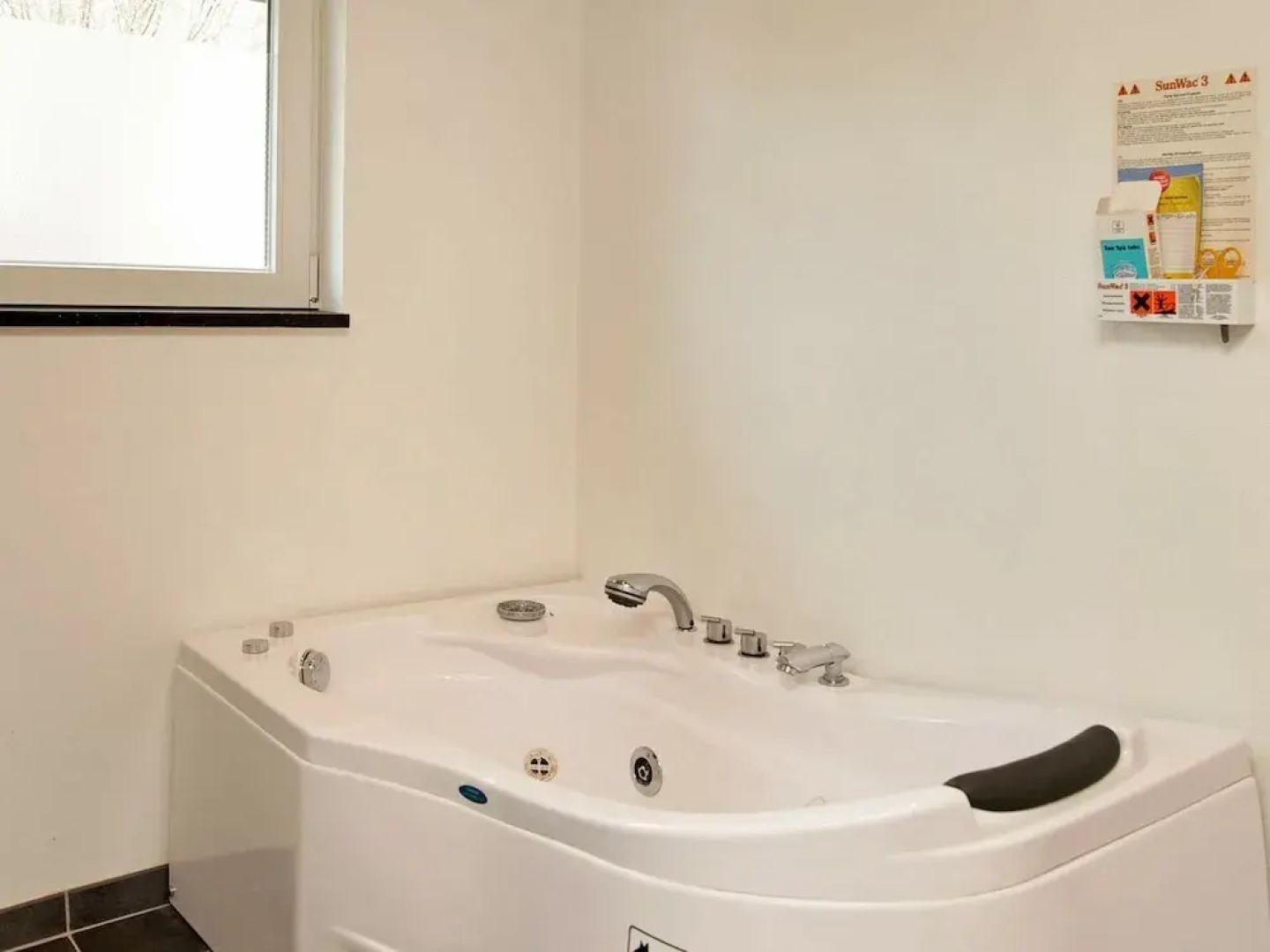 Spacious Holiday Home at Bogense Funen With Indoor Whirlpool