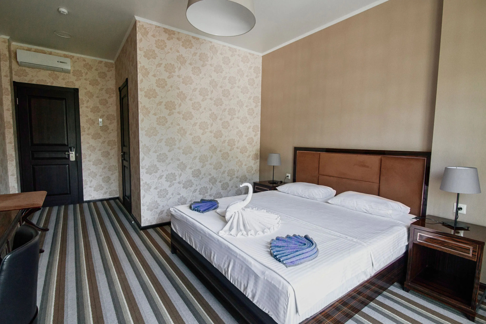 Afon Resort Hotel