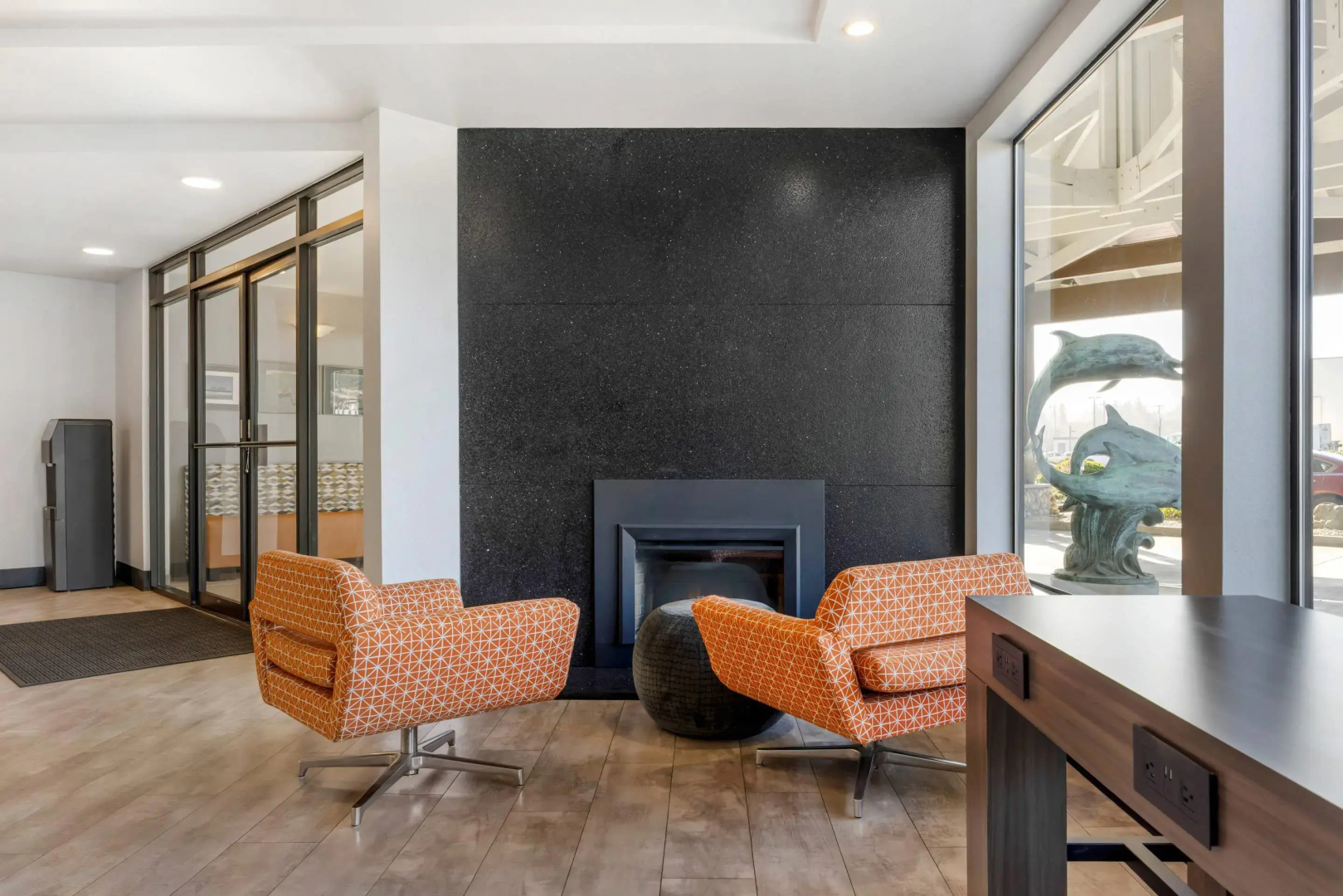 Edgewater Inn and Suites, an Ascend Collection Hotel