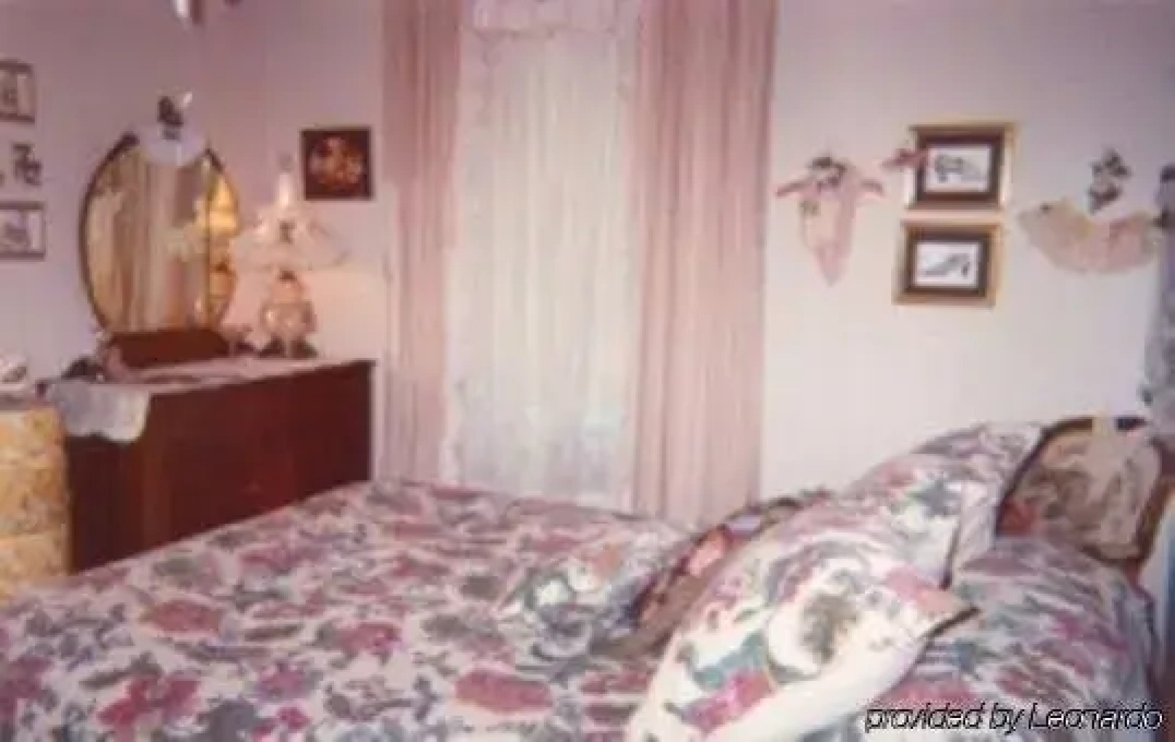 The Homespun Country Inn