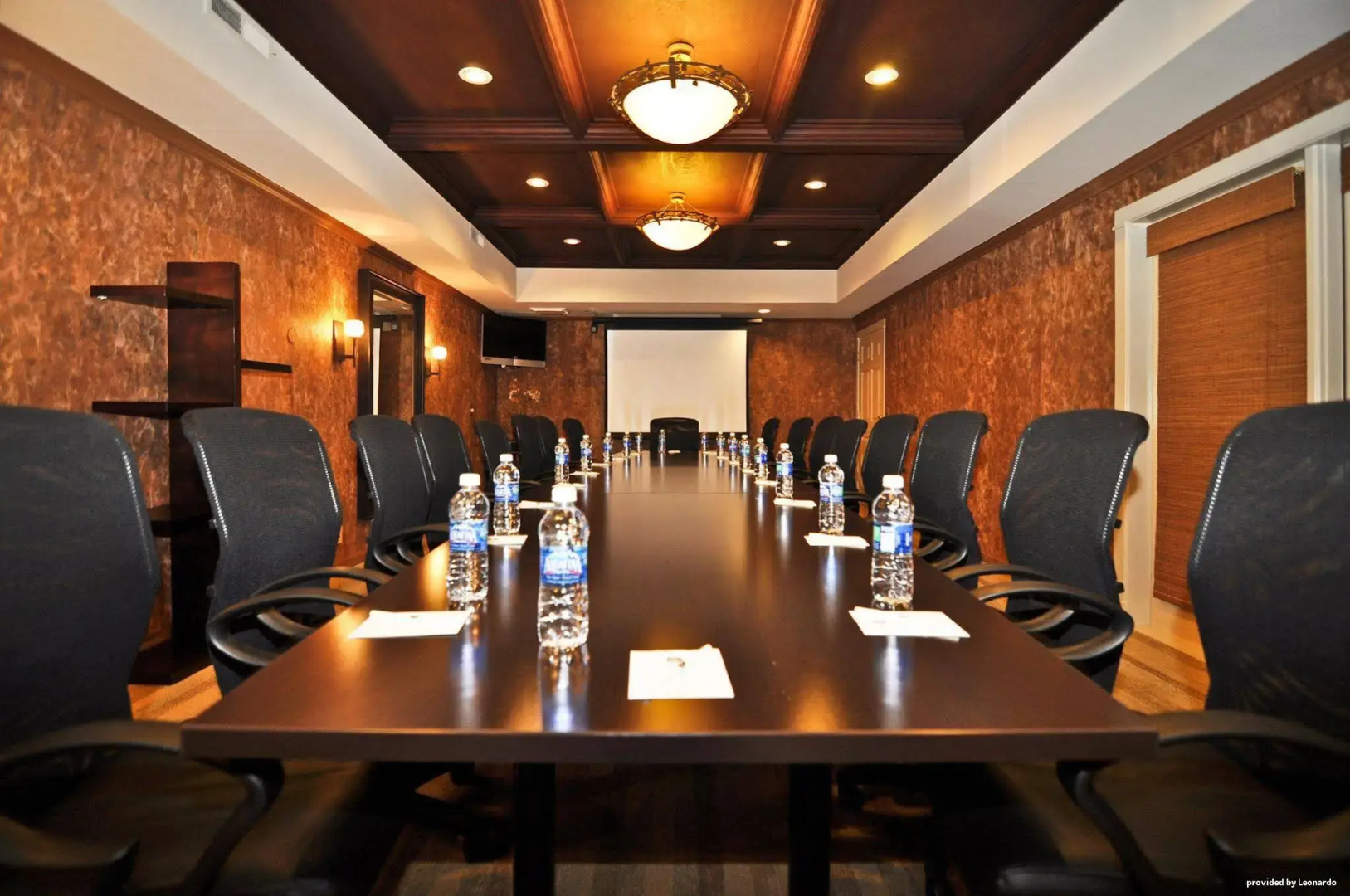 Best Western Plus Palm Court Hotel