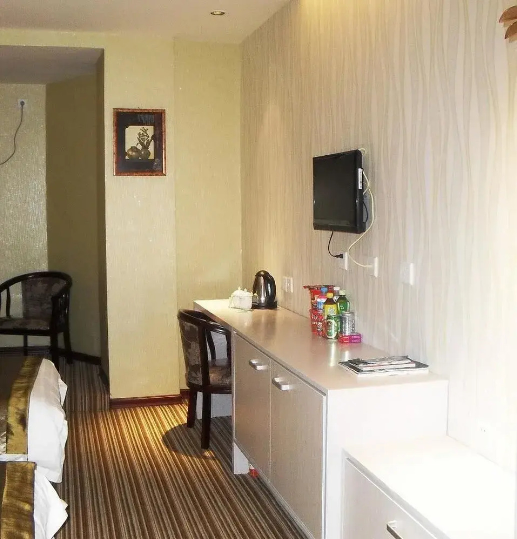 Communications Hotel