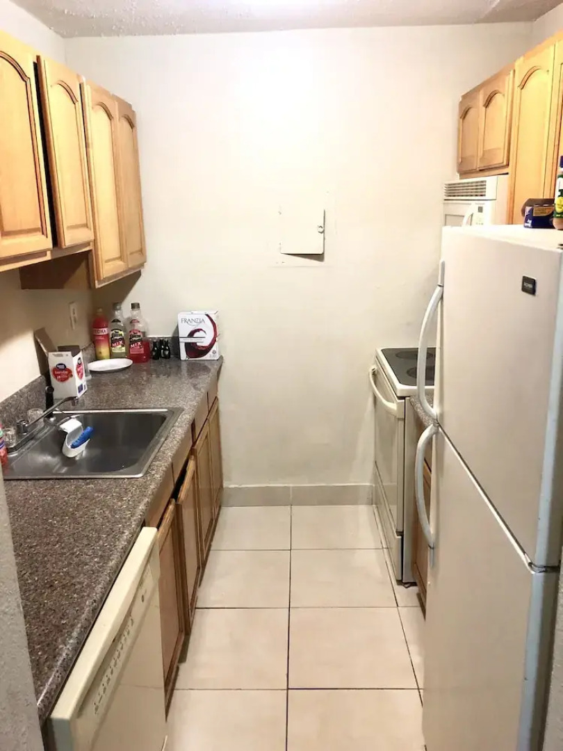 Lauderdale Lakes Getaway