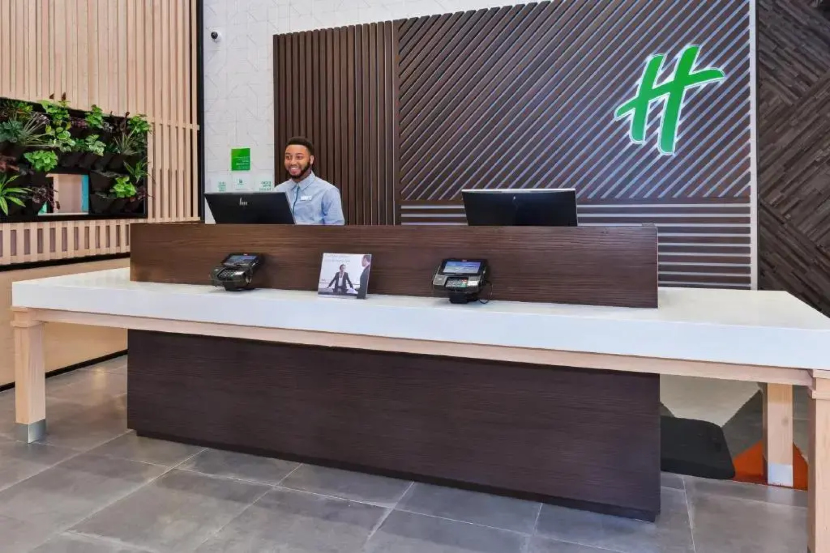 Holiday Inn & Suites Toledo Southwest - Perrysburg by IHG