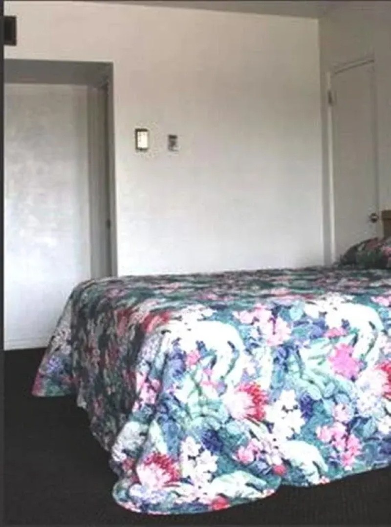 Fountain Inn & Suites