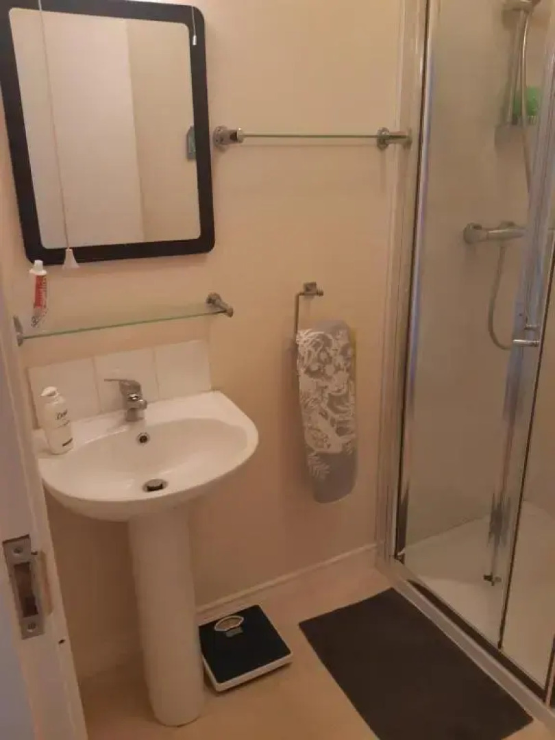 4 Bleach Green Apartments