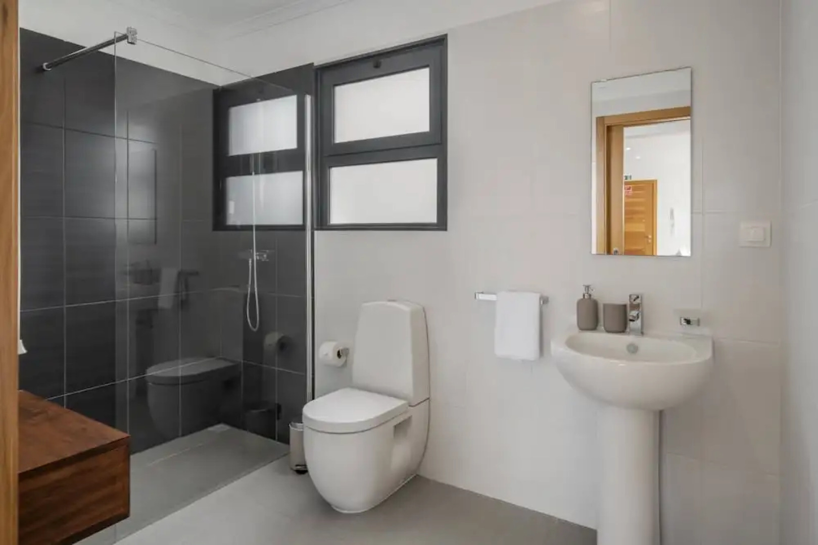 Pool, Garden and sea View - Villa Hibiscus