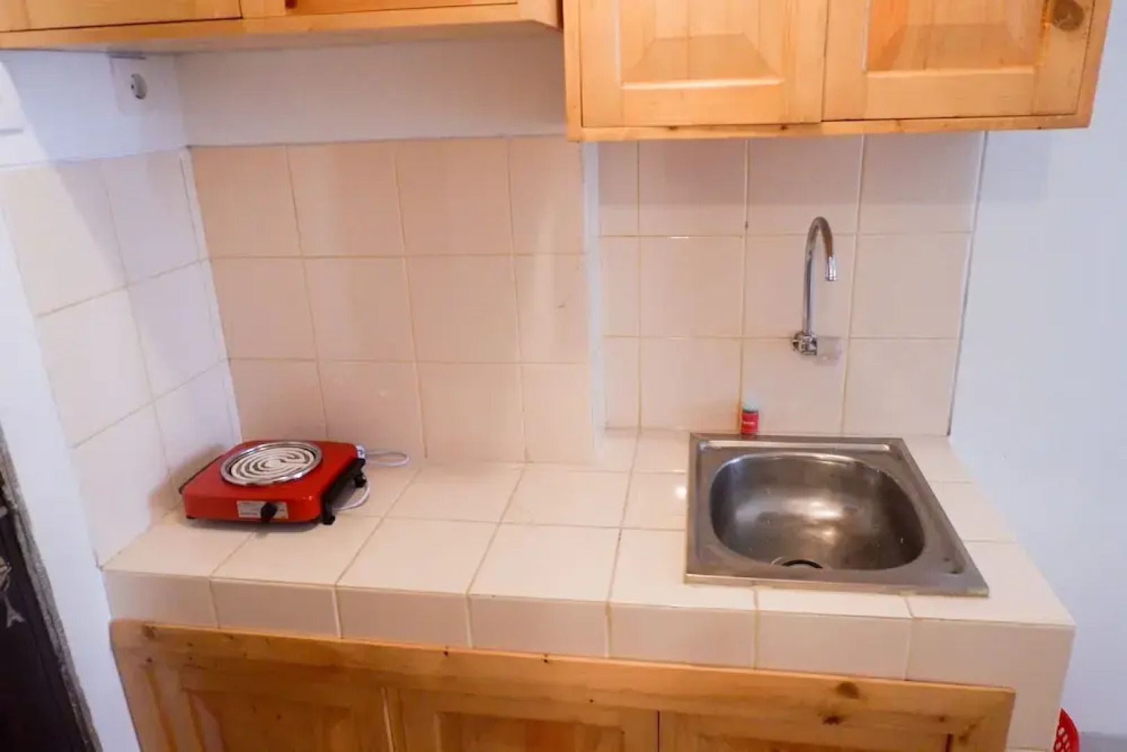 Cozy Studio Tree Park Apartment near BSD City