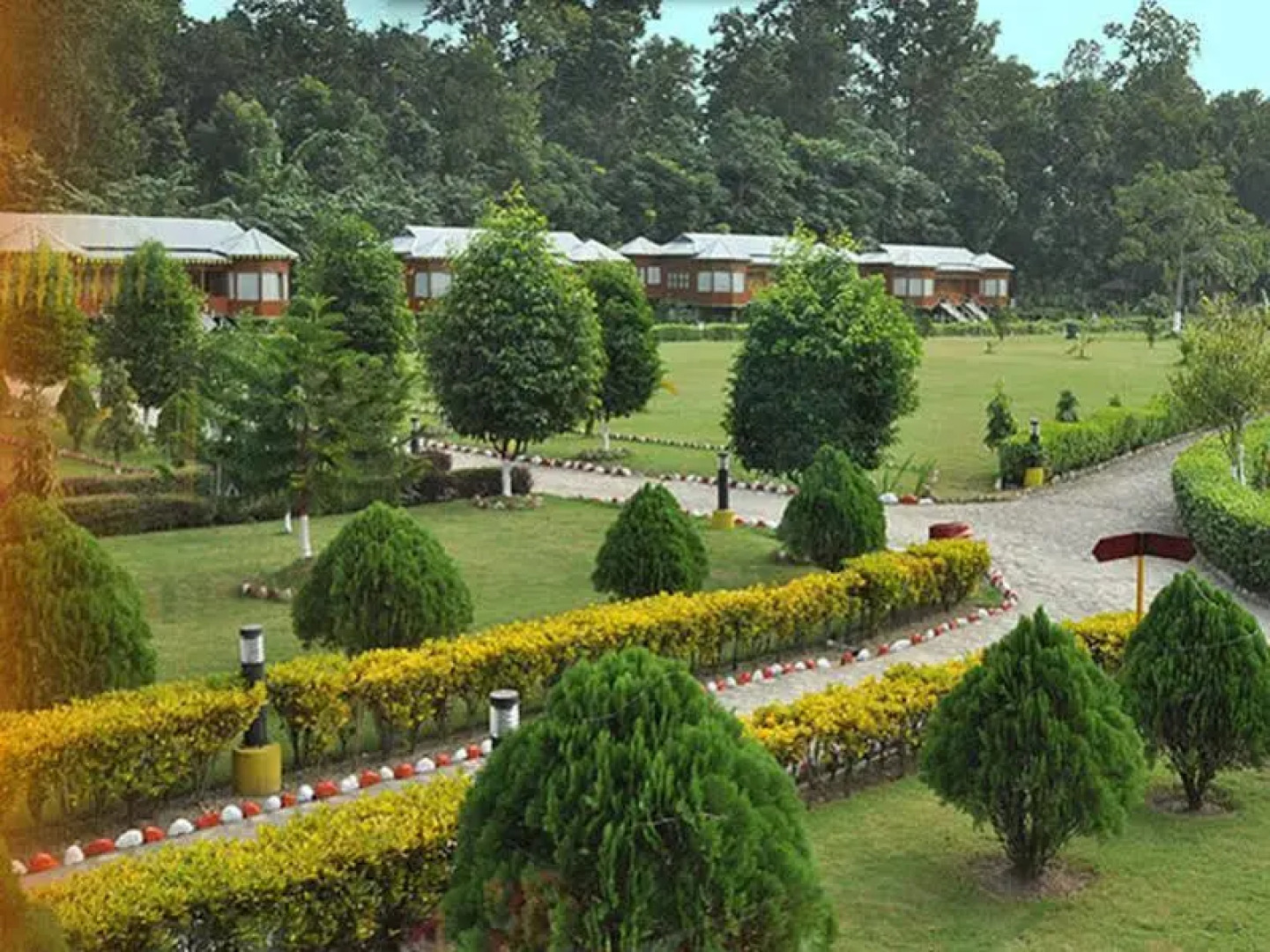 Resort Suncity Lataguri