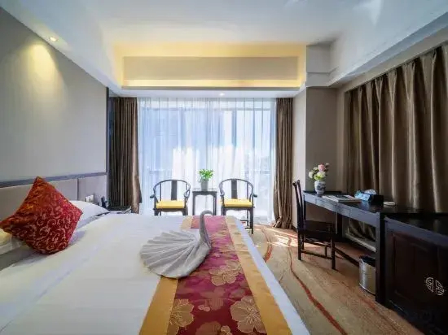 Zhangjiajie World Water Four Seasons International Hotel