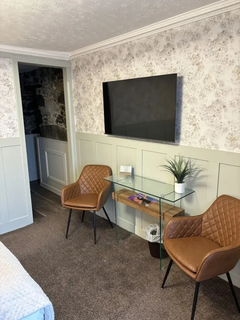 Black Horse Hotel