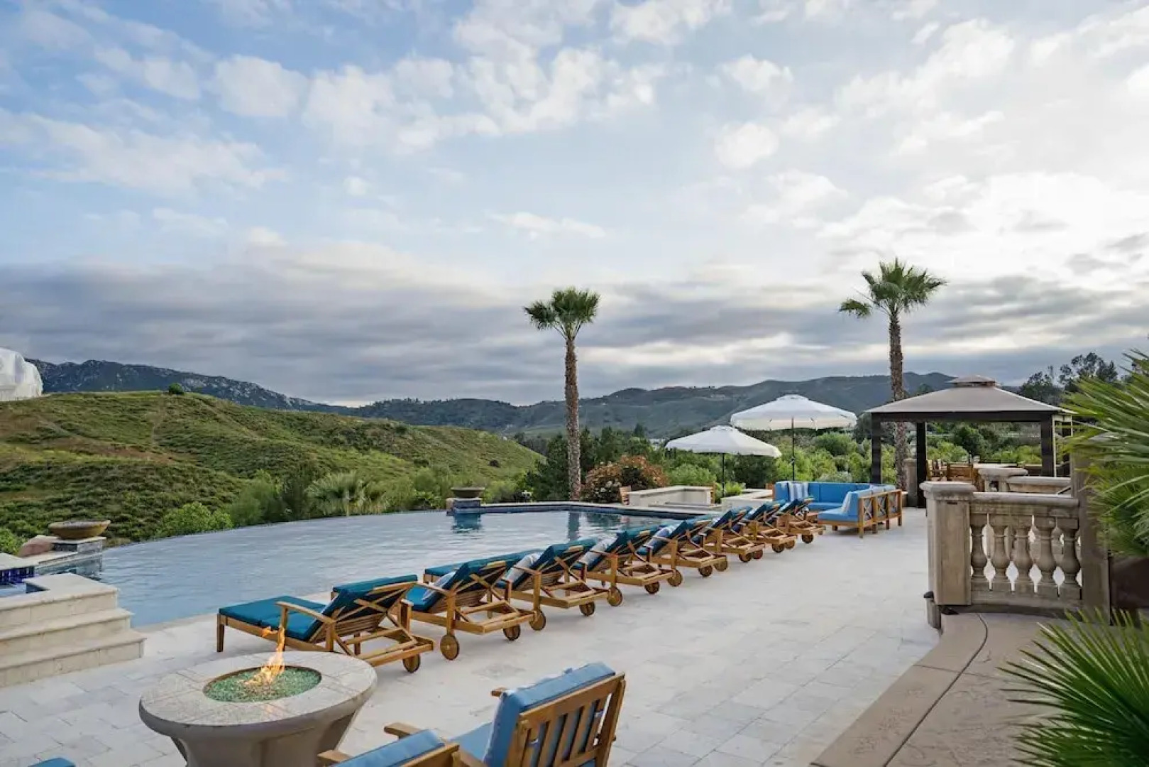 Carmen by AvantStay | Infinity Pool w/ Jaw Dropping Views and 5 Min to Old Town