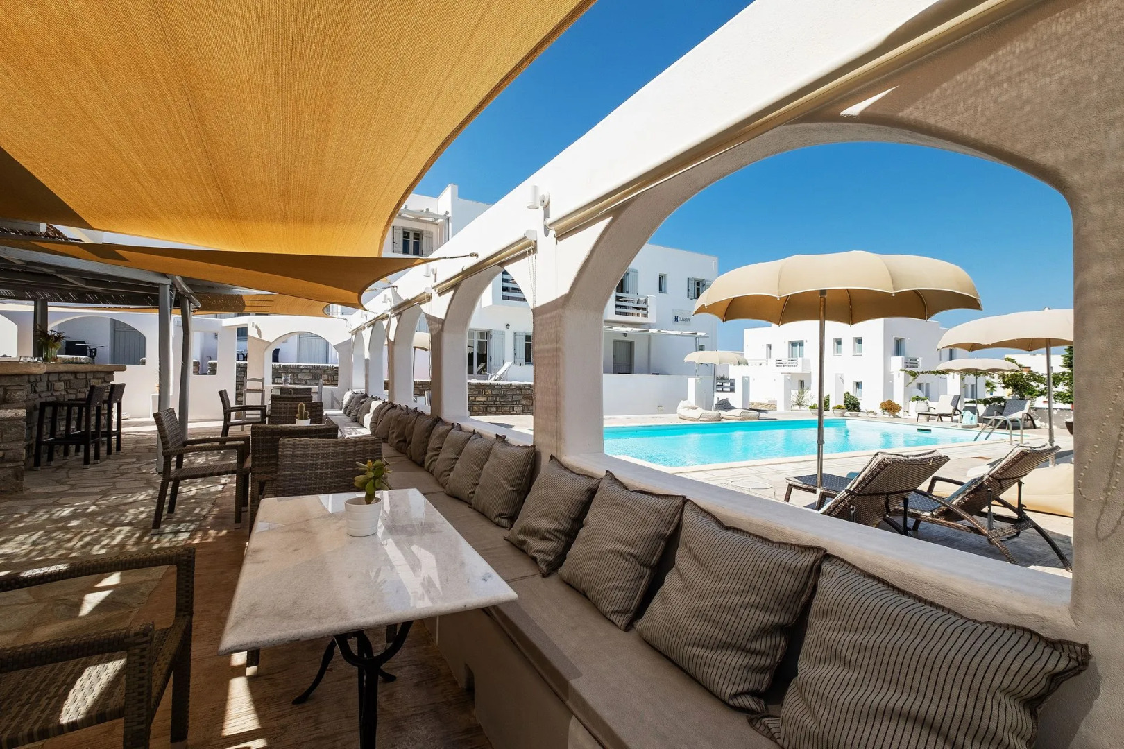 Quartano Suites by Heliessa