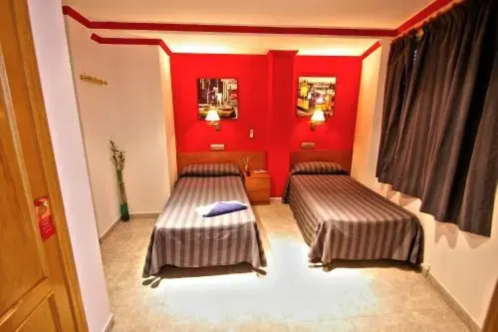 Hostal Apolo Trece
