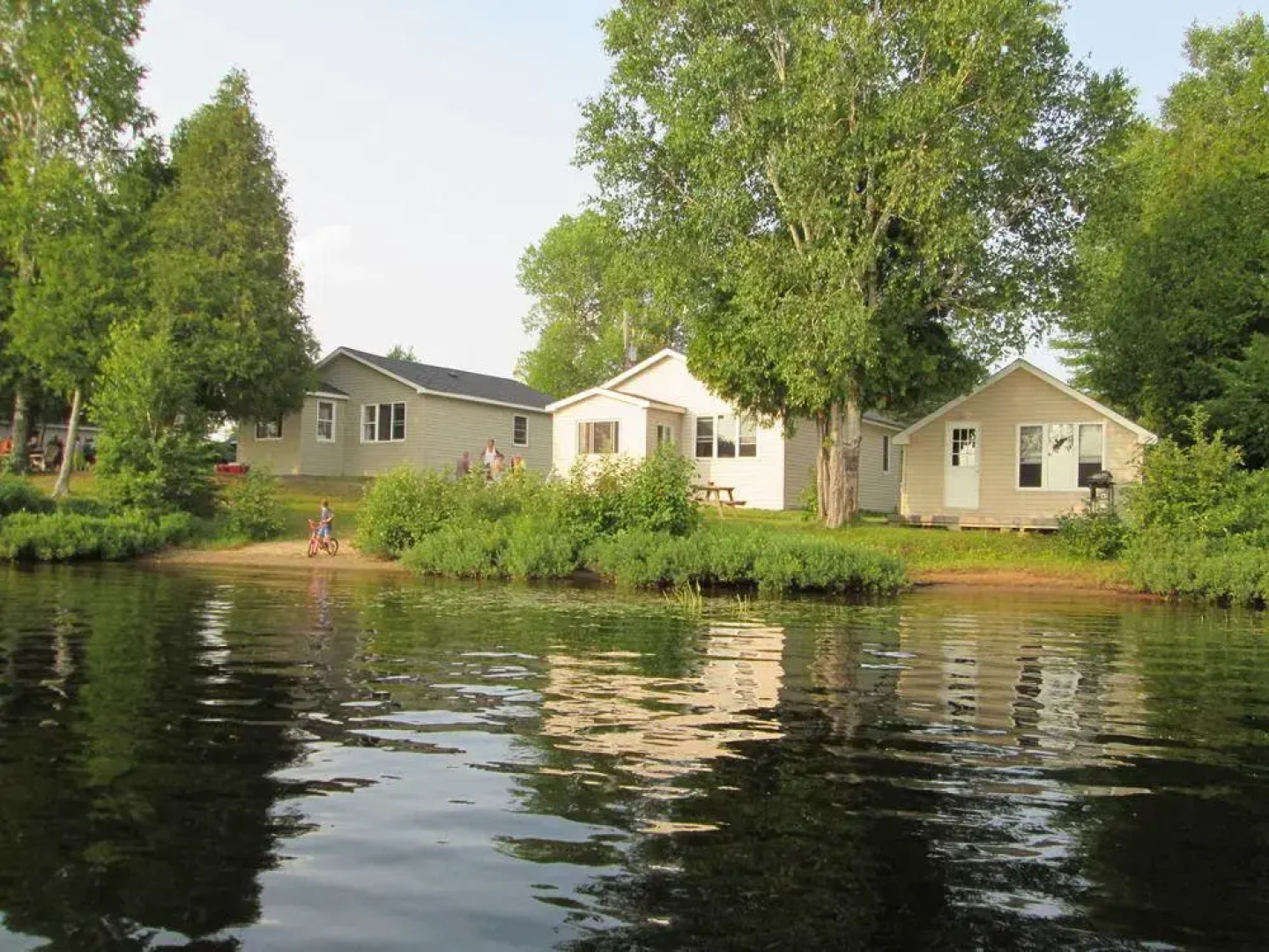 Lake St Peter Cottage Resort
