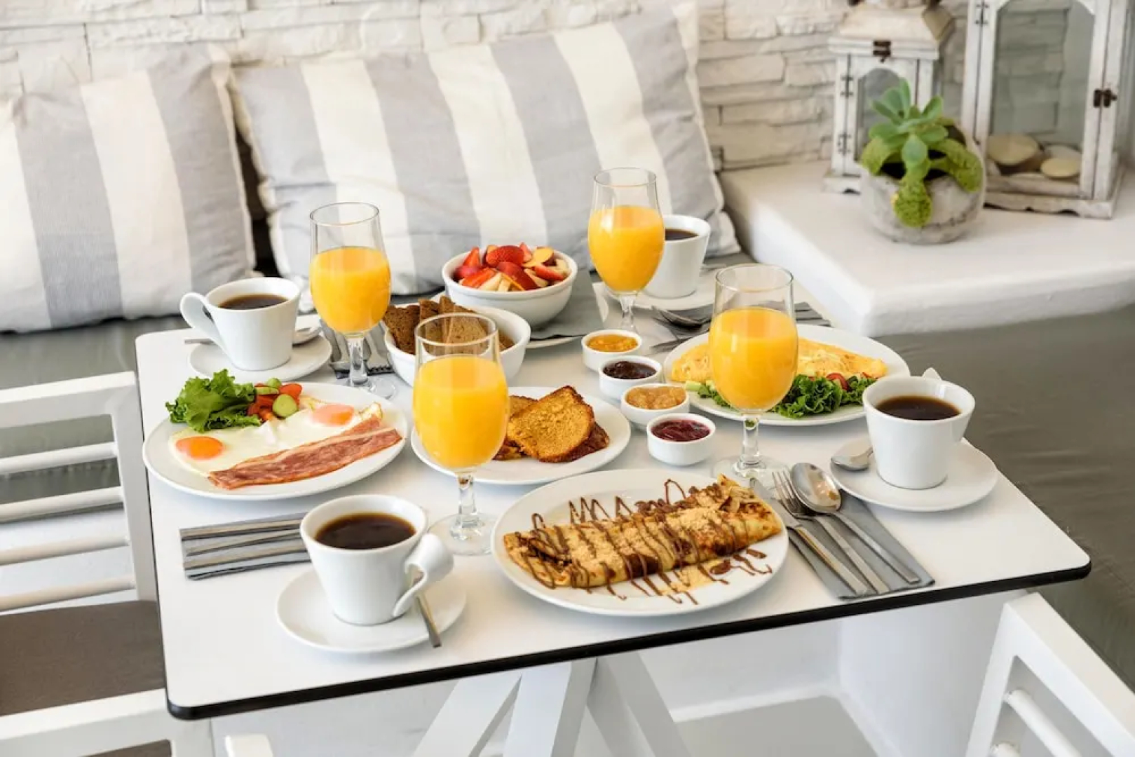 Blue Waves Suites & Apartments