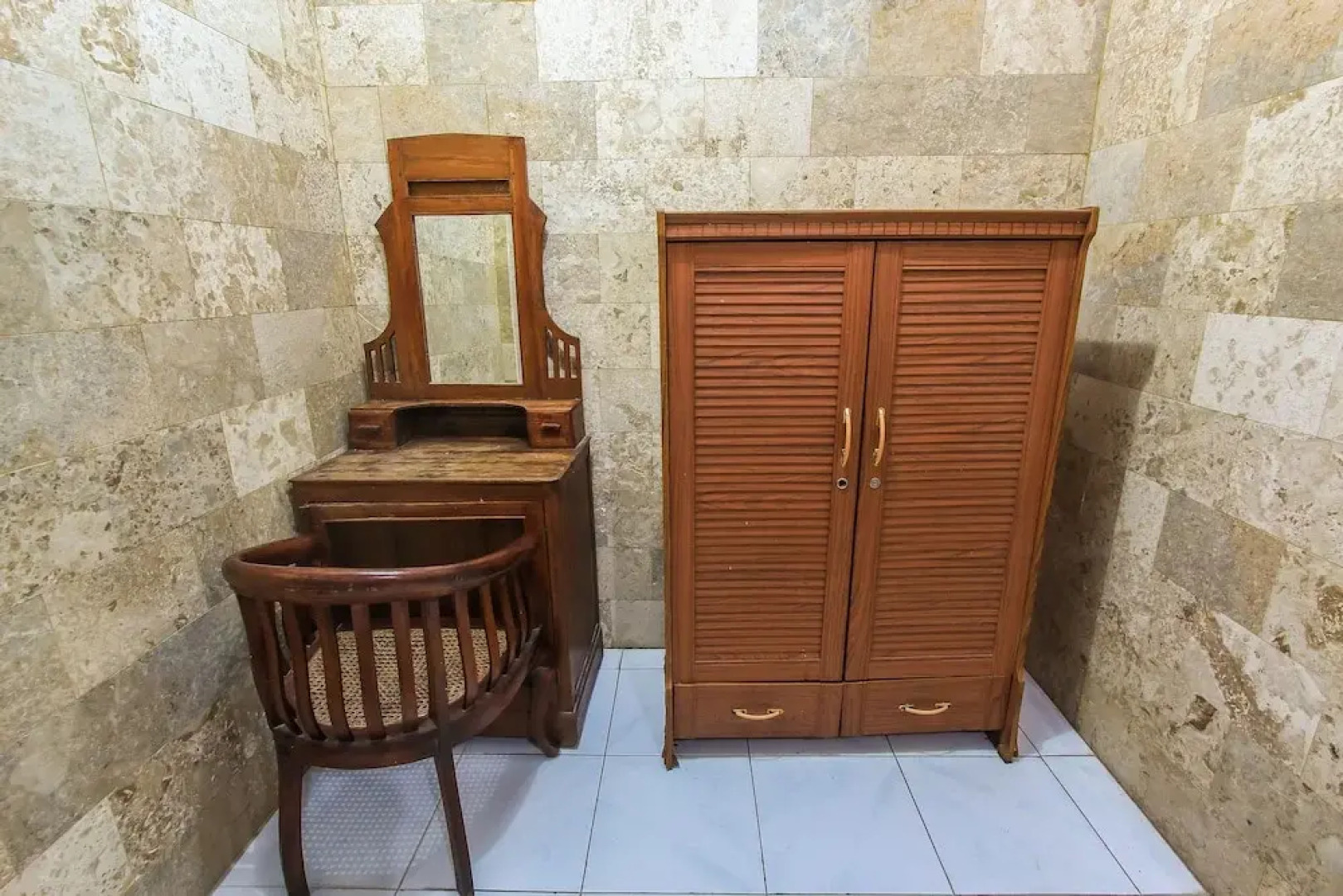 Hotel Lumbung Sari Legian