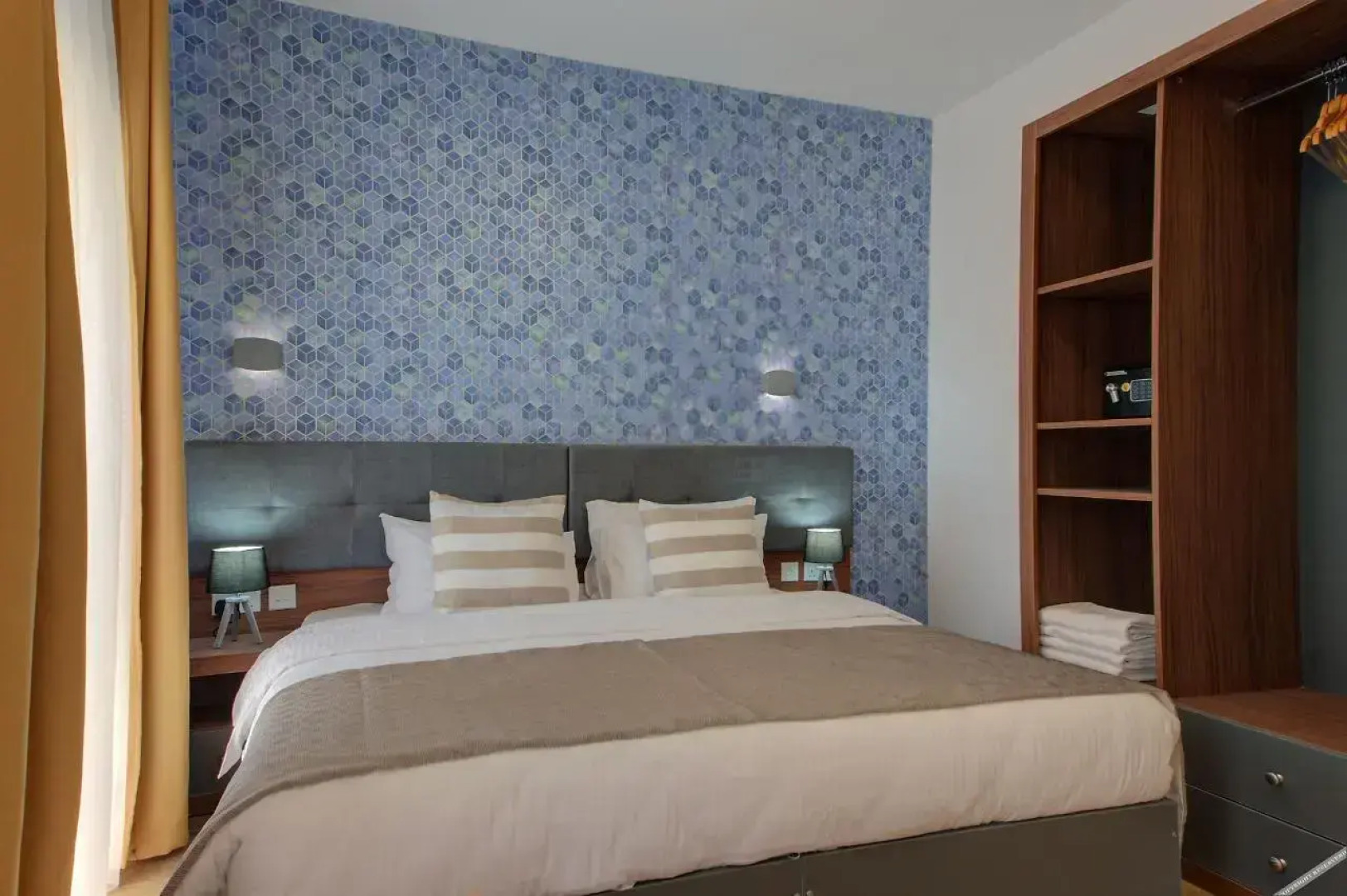 Tritoni Marina Apartments and Suites