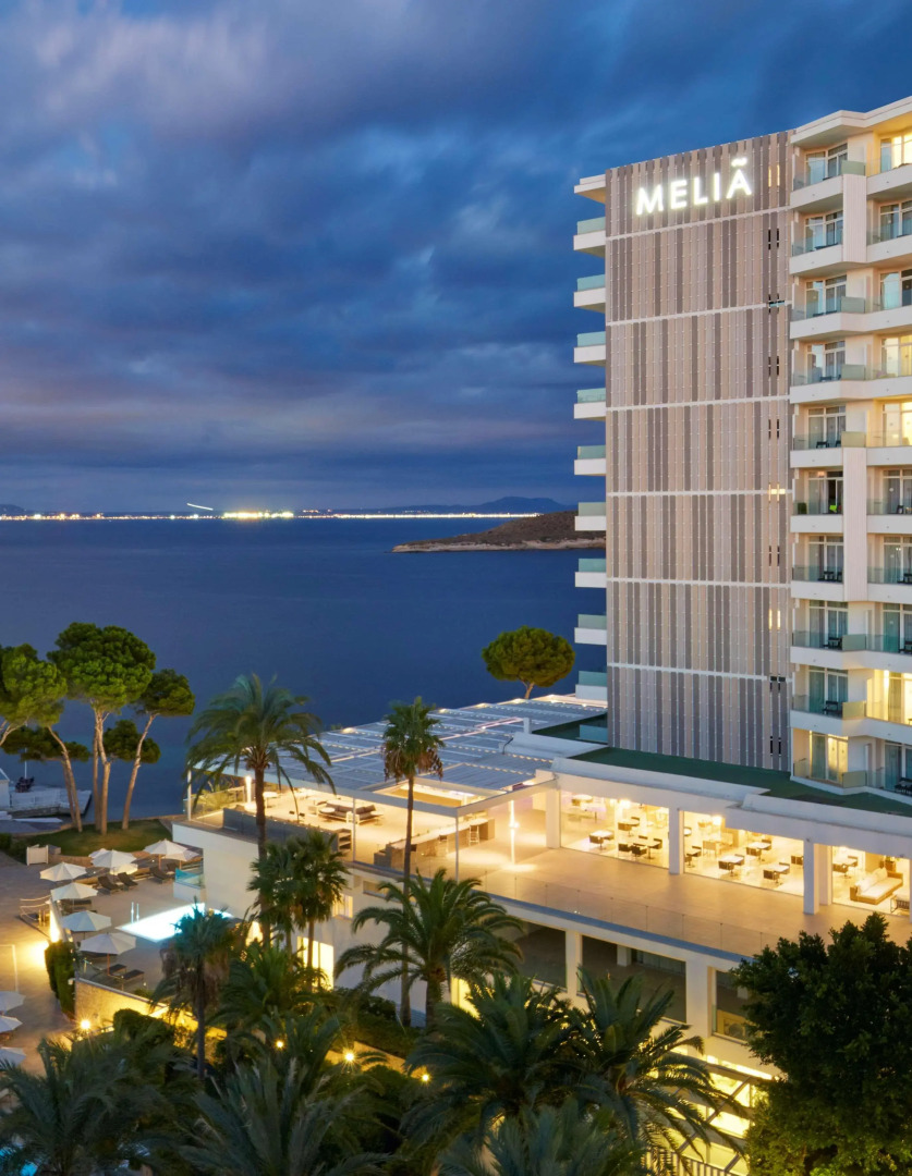 Отель Melia Calviá Beach