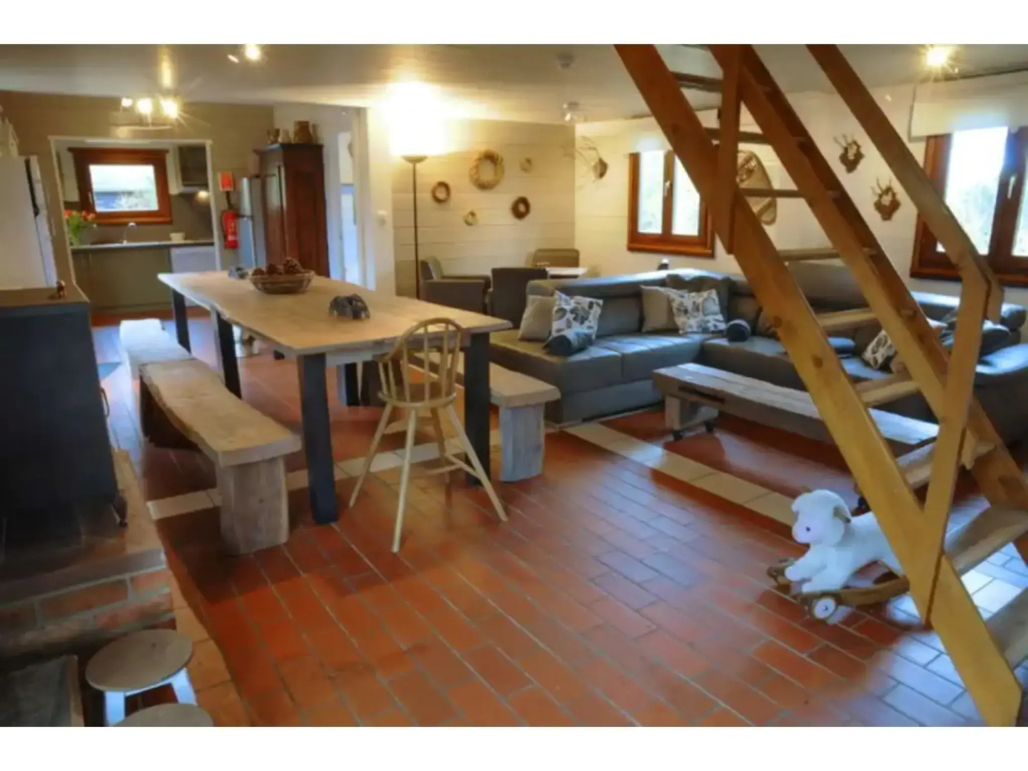 Inviting Holiday Home, Near Cave of Lorette, Namur and Parc Naturel Rgional des Ardennes