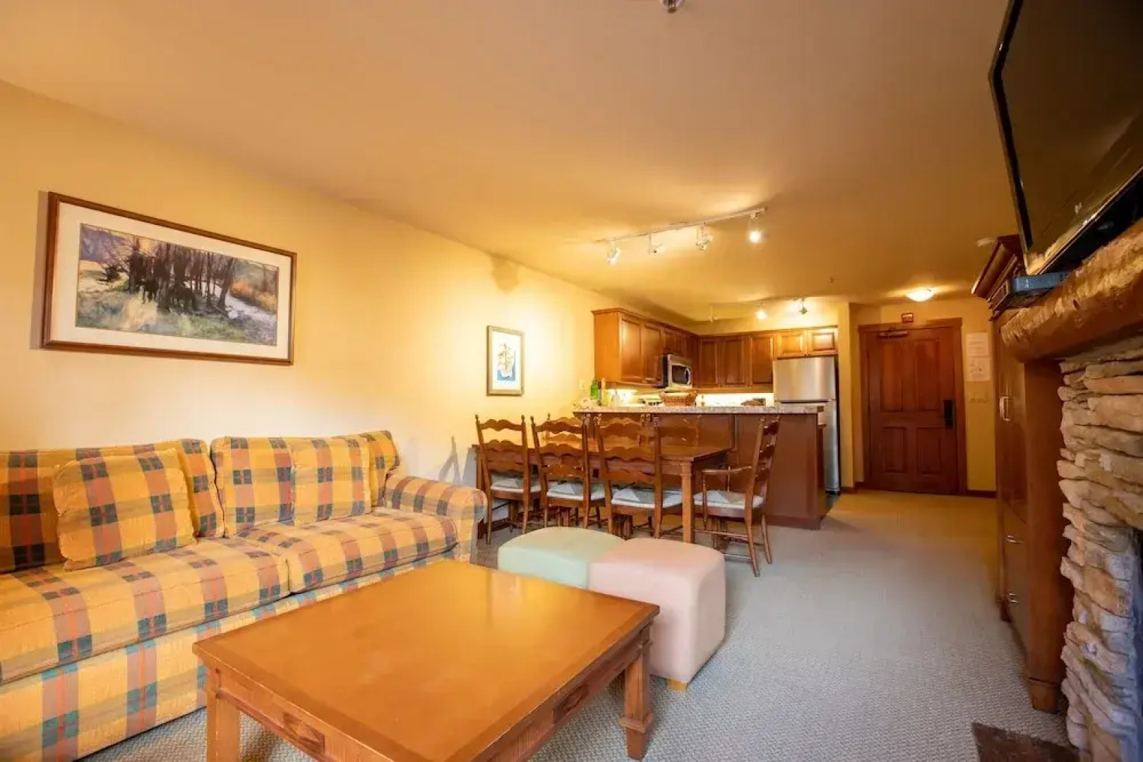 3309A - One Bedroom Standard Powderhorn Lodge 1 Condo by RedAwning