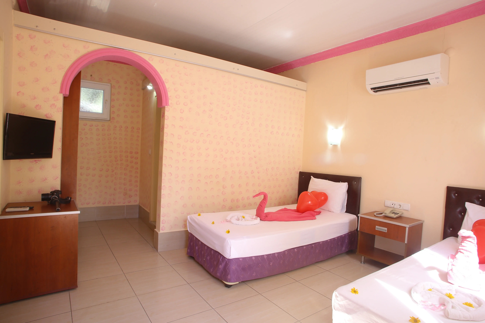 Sayanora Hotel & Park