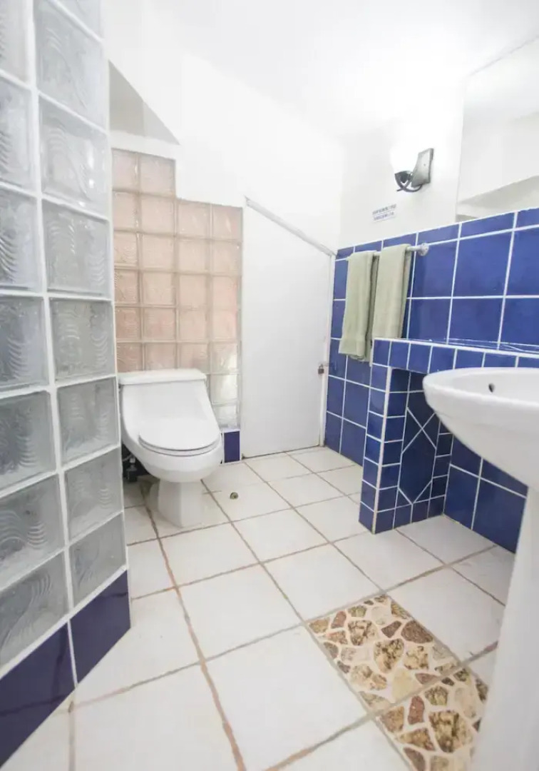 Oceanfront Hotel Verde Mar direct access to the beach