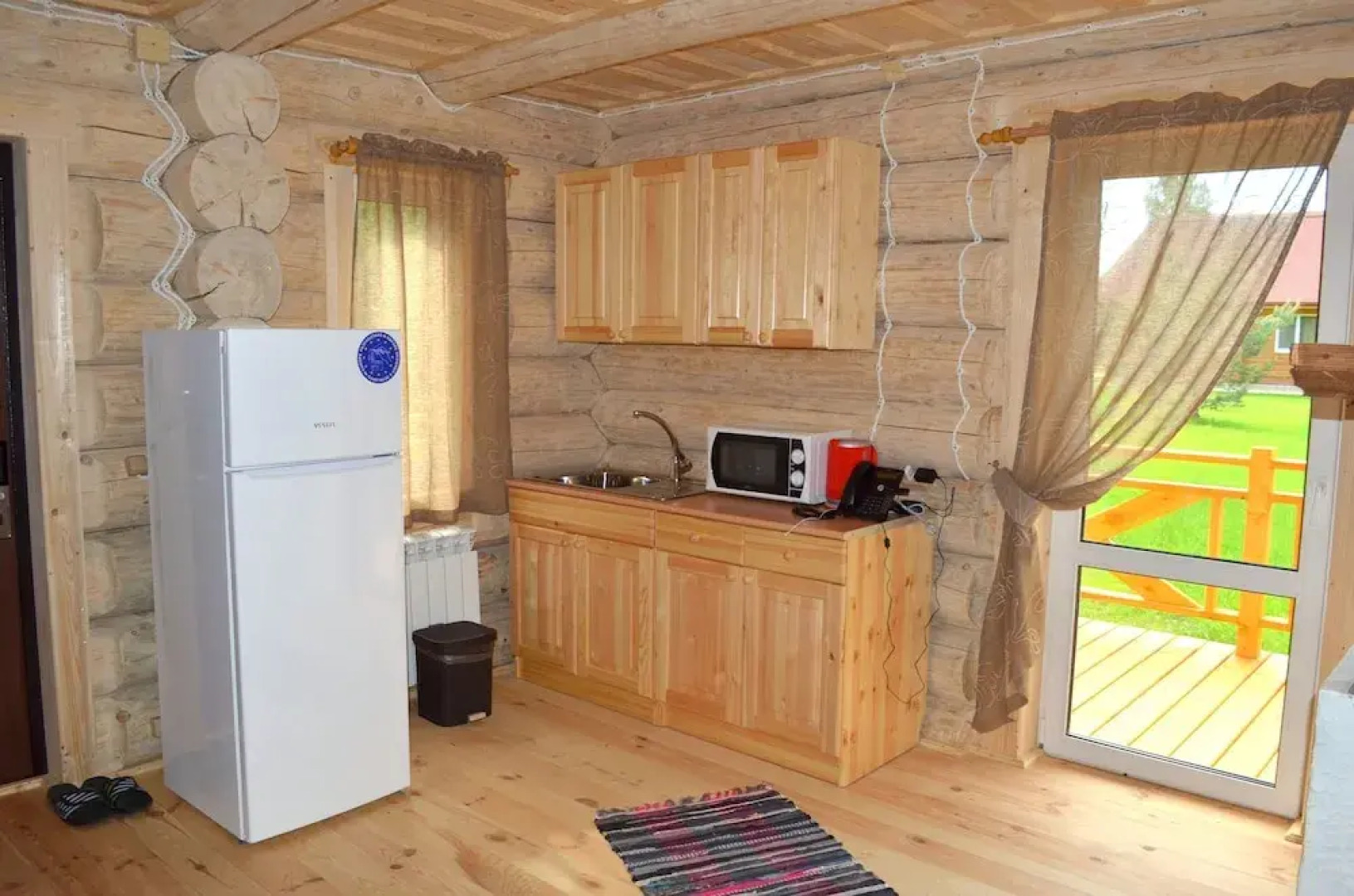 Загородный отель «Лесное озеро»